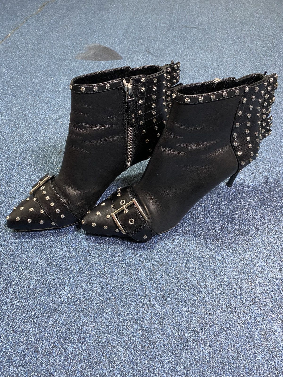 Alexander McQueen ALEXANDER MCQUEEN STUDDED ANKLE BOOTS Size US 9 / IT 39 - 3 Thumbnail