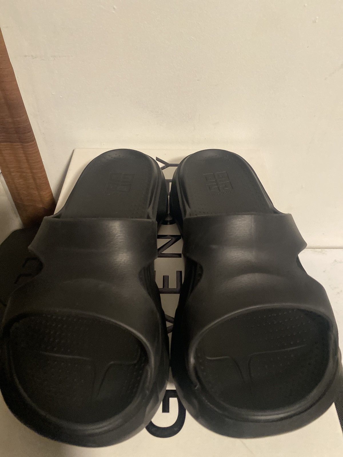 Givenchy Givenchy marshmallow sandals Size US 9 / EU 42 - 2 Thumbnail
