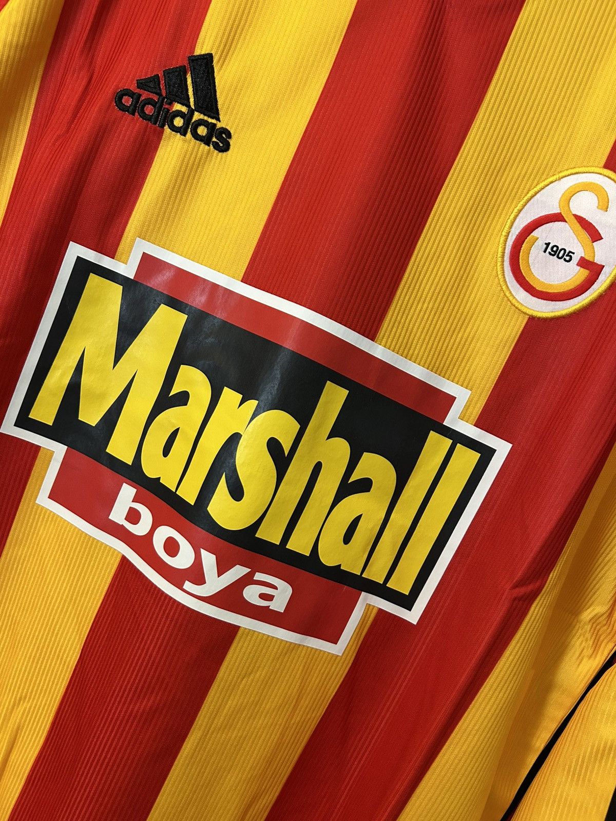 Other HAGI Galatasaray 99/00 Uefa cup long sleeve retro jersey Size US M / EU 48-50 / 2 - 7 Thumbnail