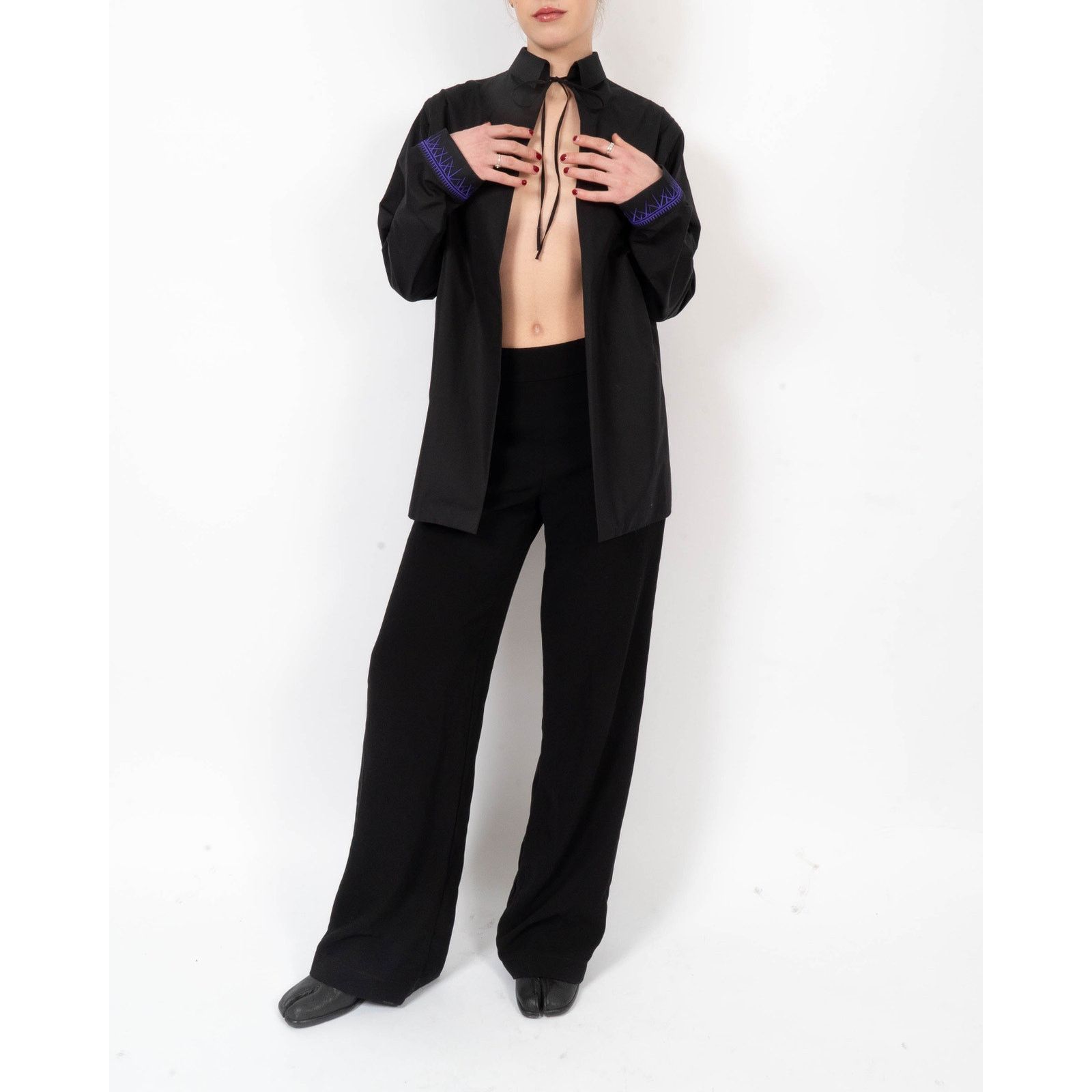 Haider Ackermann SS19 Open Shirt in Black Cotton with Purple Cuff Embroidery Size S / US 4 / IT 40 - 5 Thumbnail