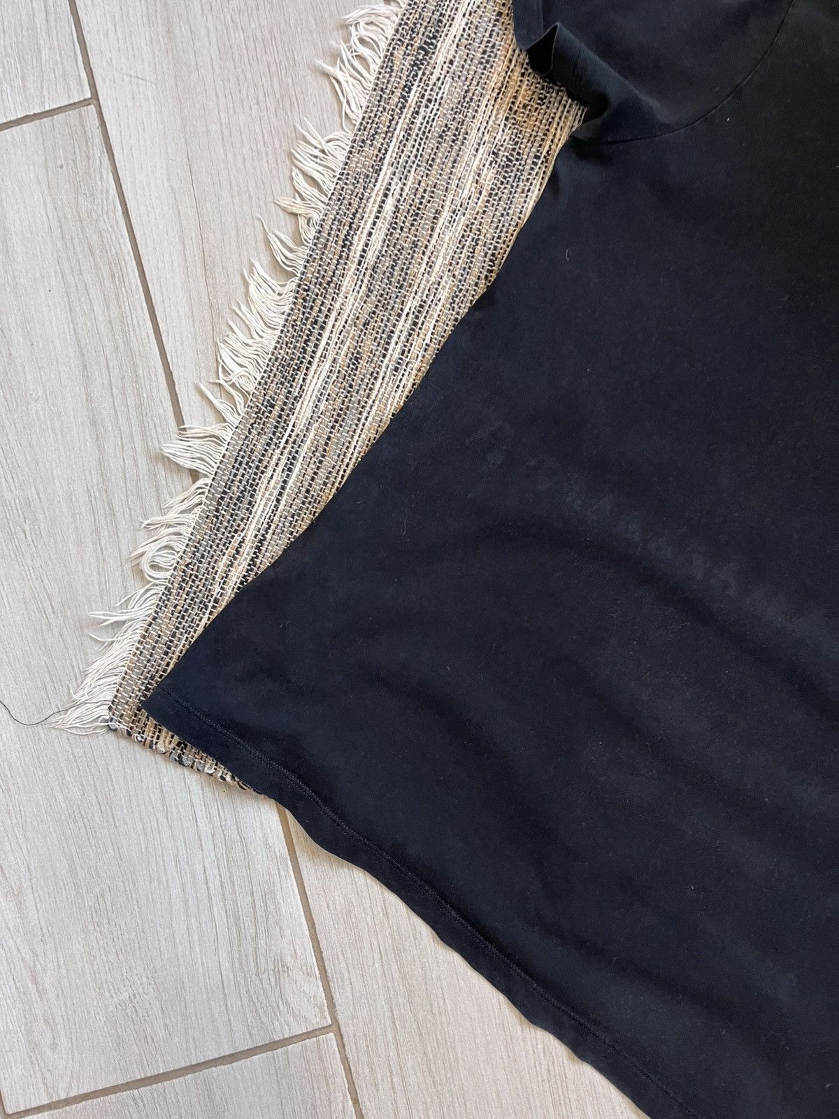 Versace × Vintage Versace Tshirt blank tee faded black minimalistic logo Size US M / EU 48-50 / 2 - 9 Thumbnail