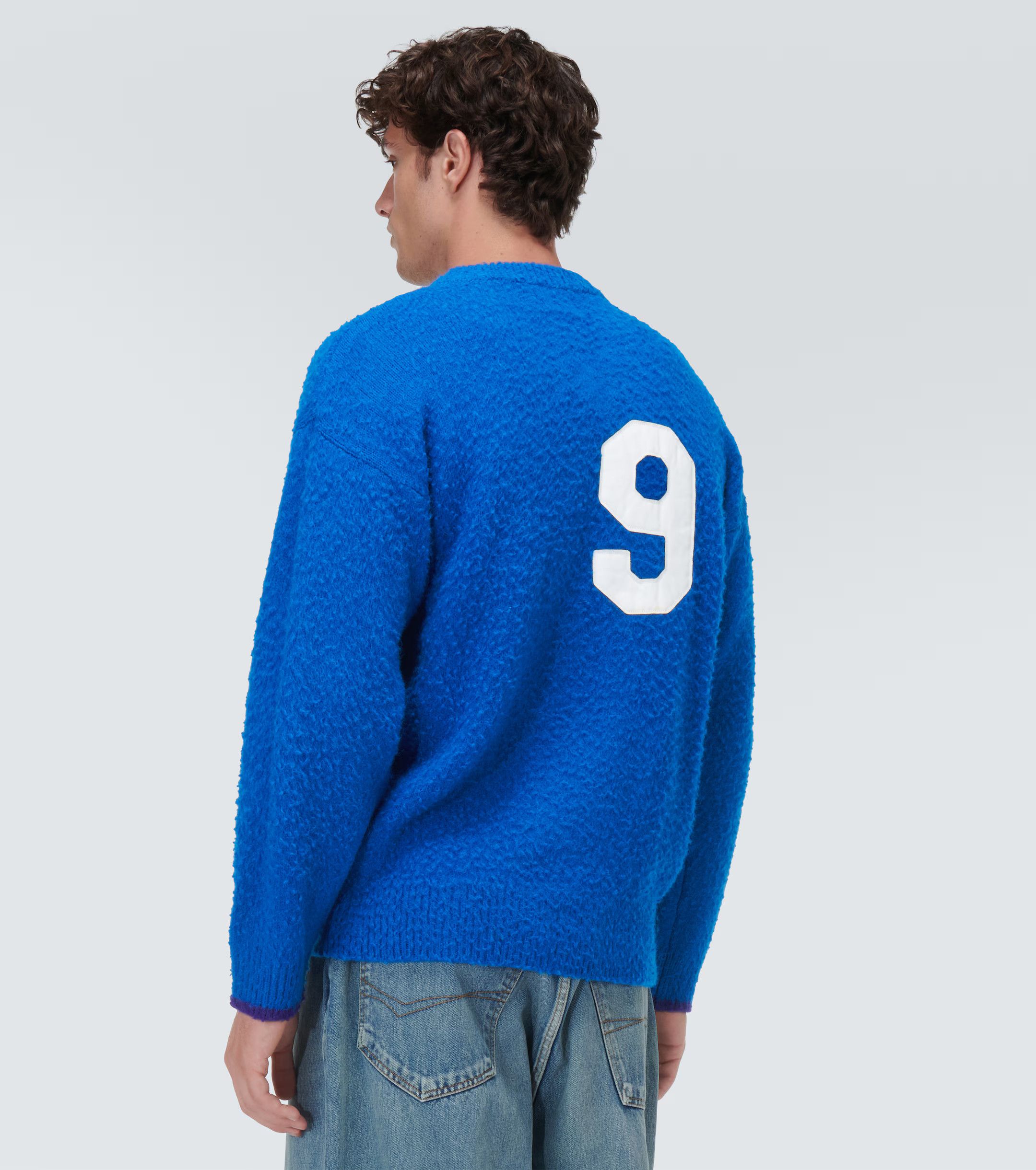o1y0125 V-Neck Sweater in Blue