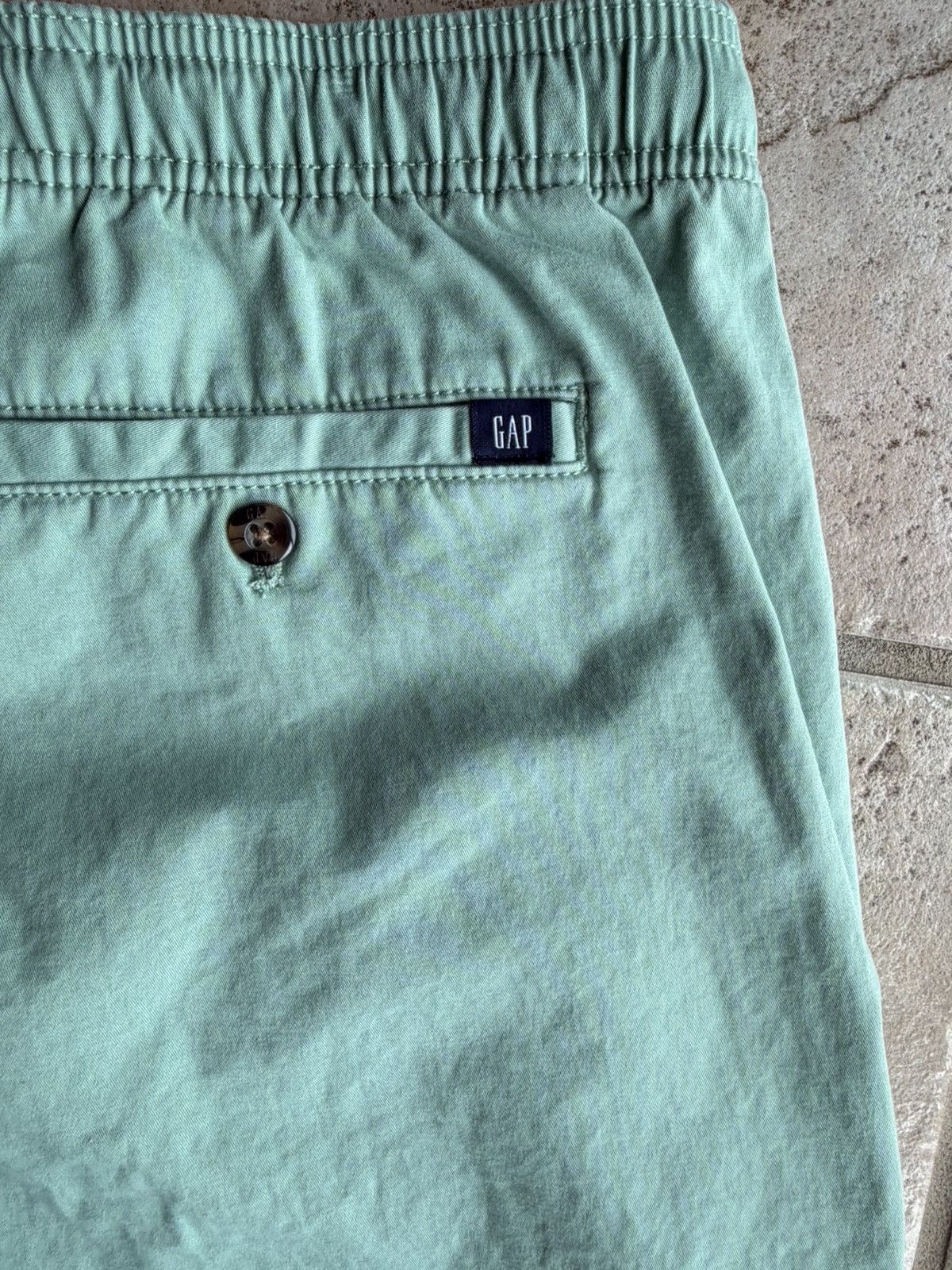 Gap Green Gap Shorts Size US 32 / EU 48 - 4 Thumbnail