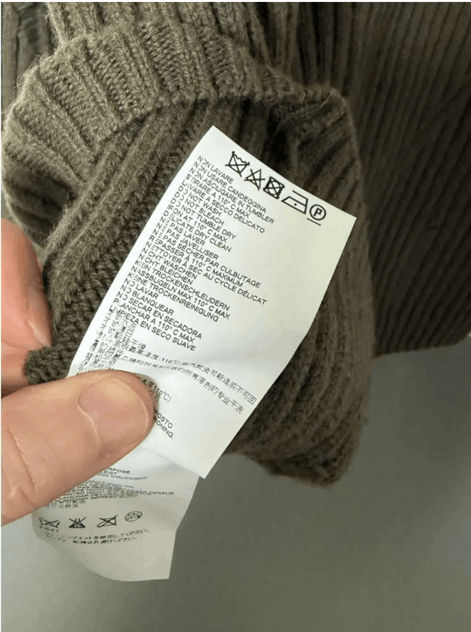 Maison Margiela Maison Margiela FW16 Distressed Ribbed Wool Jumper Size US S / EU 44-46 / 1 - 8 Thumbnail