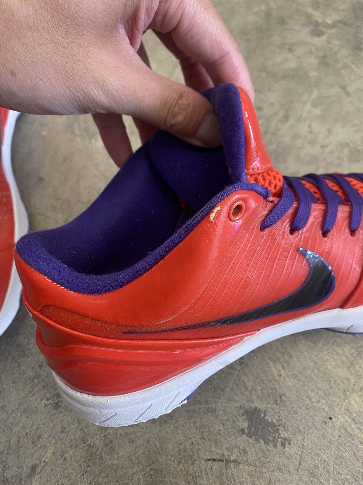 Nike × Undefeated Undefeated Kobe 4 Protro Phoenix Suns Undefeated Size US 10 / EU 43 - 8 Thumbnail