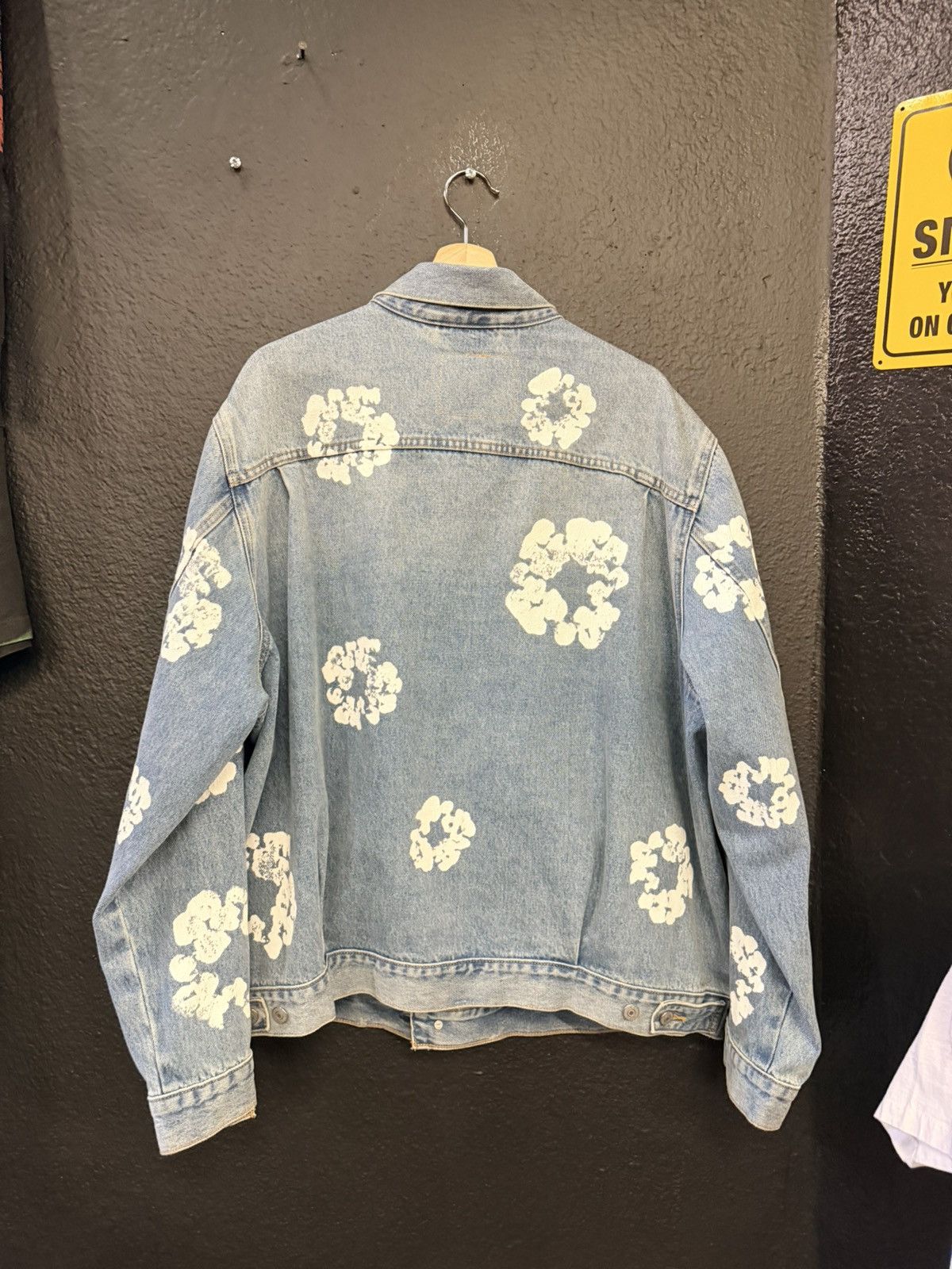 DENIM TEARS Denim tears Flower Button Up Denim jacket Size US XXL / EU 58 / 5 - 2 Thumbnail