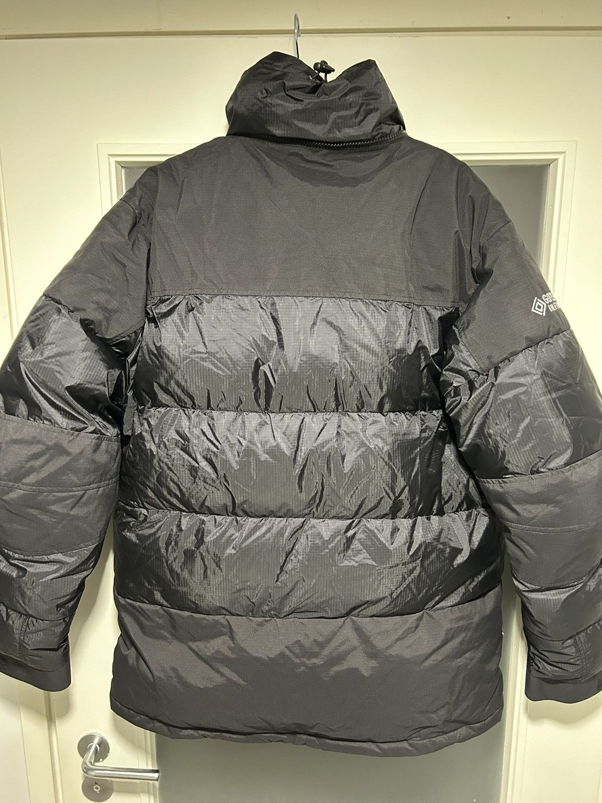 66 North Black 66 North down jacket unisex Size XS / US 0-2 / IT 36-38 - 4 Thumbnail