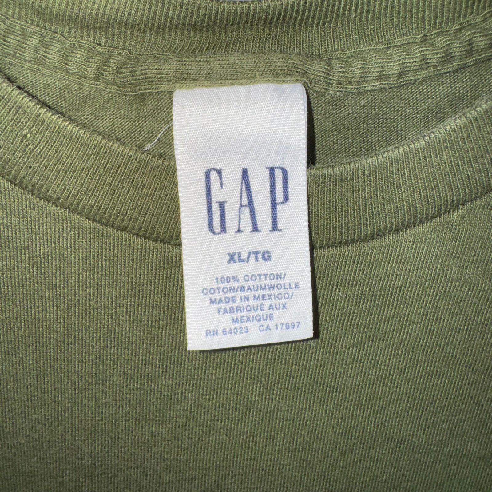 Gap Vintage Y2K gap essential skate surf snowboard 2000s t-shirt Size US XL / EU 56 / 4 - 3 Thumbnail