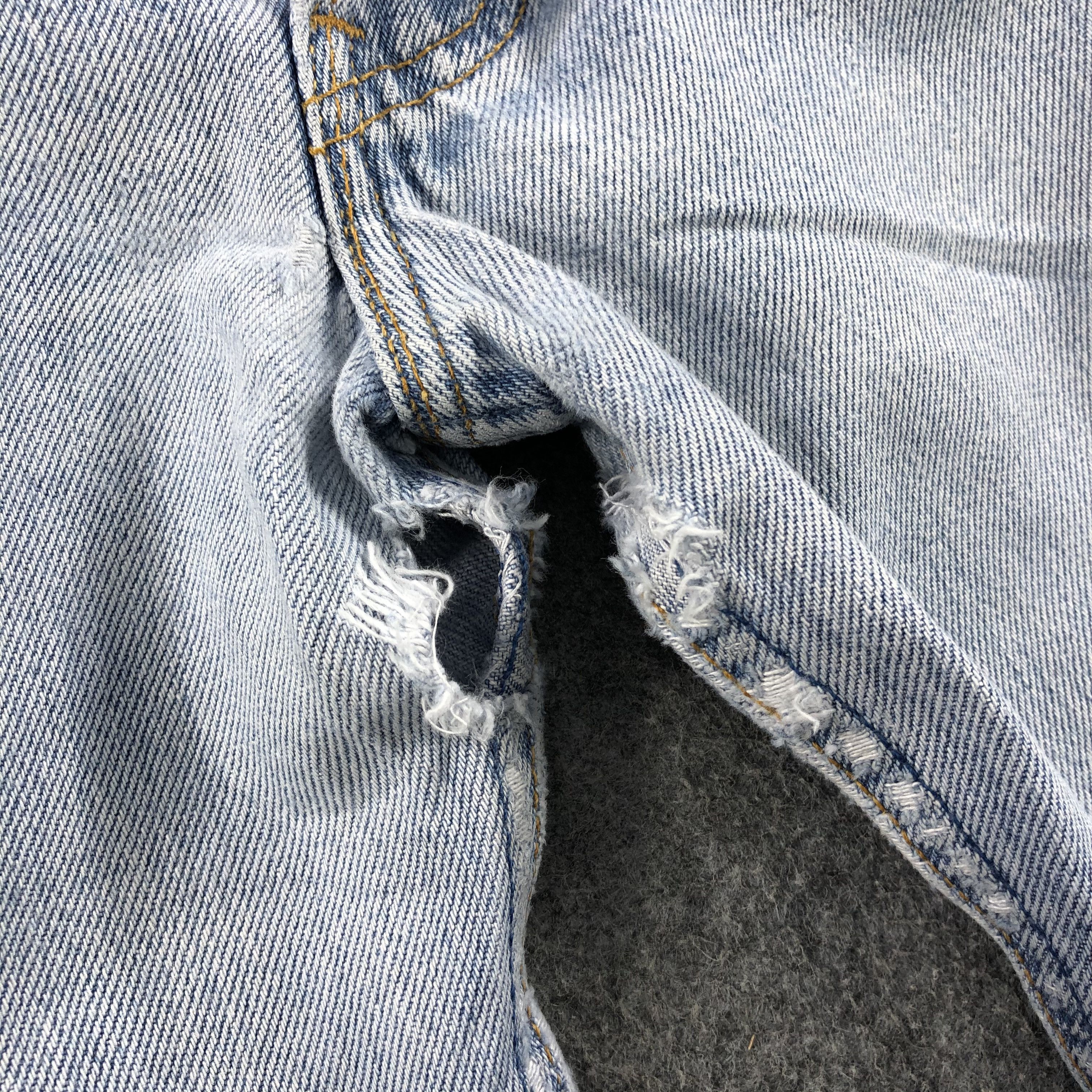 Levi's Vintage 90s Distress Levis 501 Jeans-J1408 Size US 28 / EU 44 - 9 Thumbnail