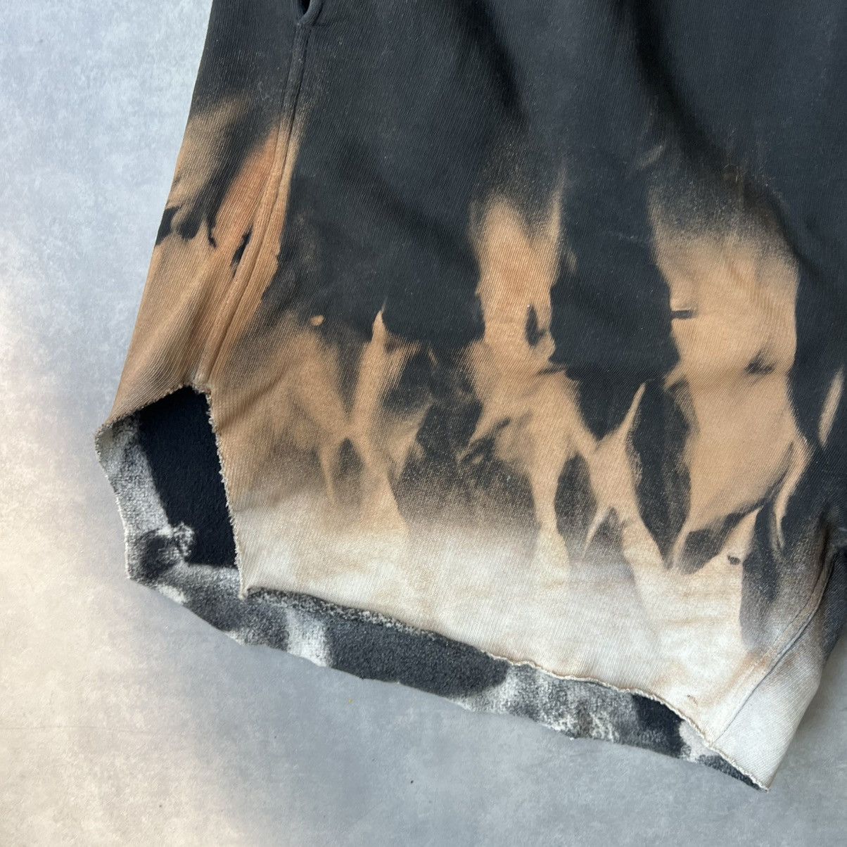 Rick Owens Rick Owens 2025 Bleach Dyed Shorts Size US 32 / EU 48 - 4 Thumbnail