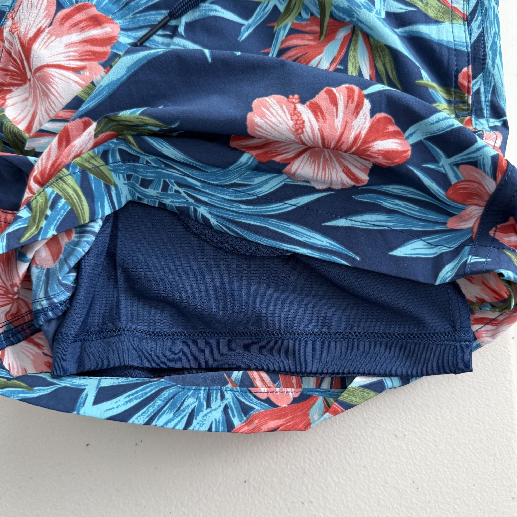 Kirkland Signature Kirkland Signature Men's Swim Shorts Small Size US 26 / EU 42 - 6 Thumbnail