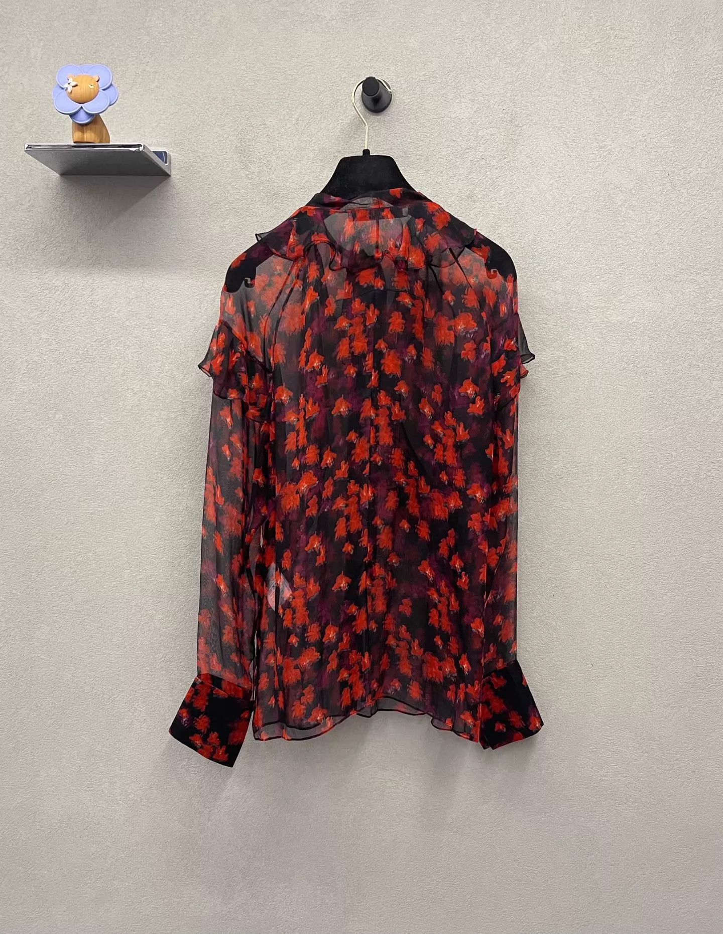 Givenchy Givenchy floral silk LS black-red ruffled shirt FR38 Size XS / US 0-2 / IT 36-38 - 2 Thumbnail