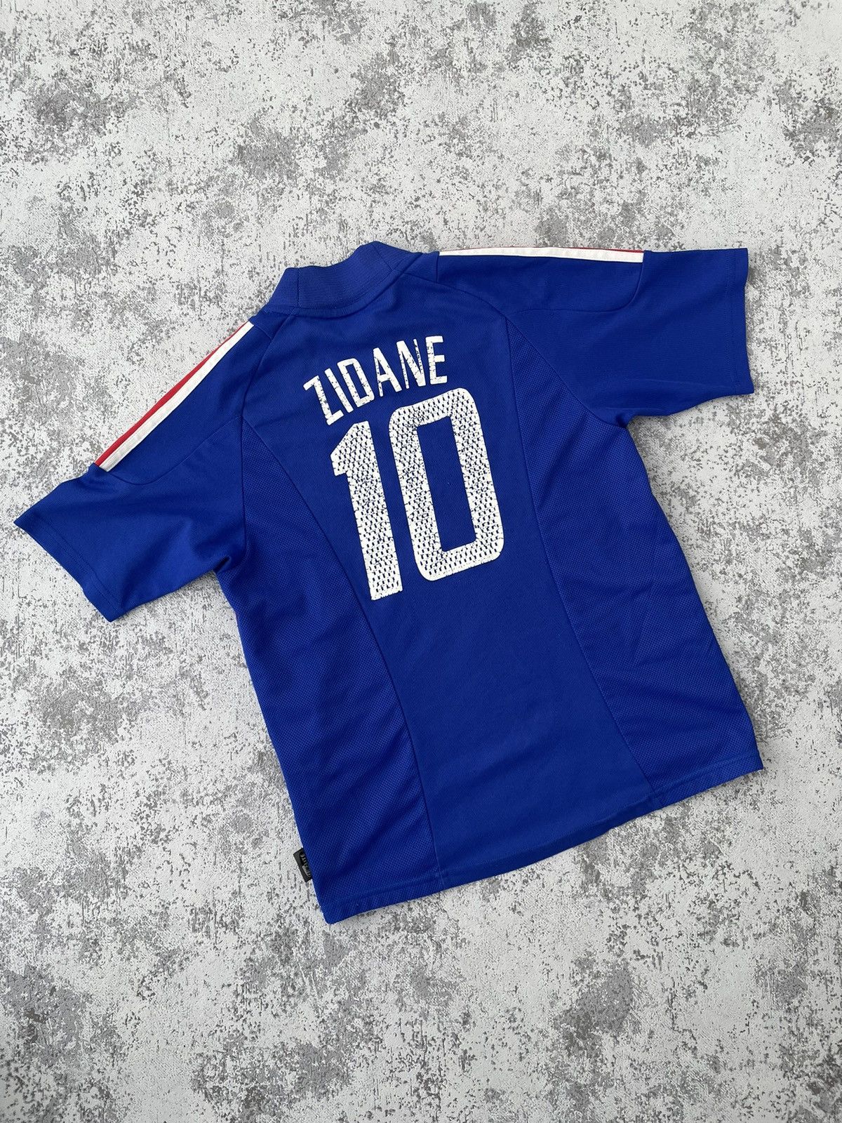Adidas Vintage France 2002 Zidane Adidas Home Jersey Size US S / EU 44-46 / 1 - 2 Thumbnail