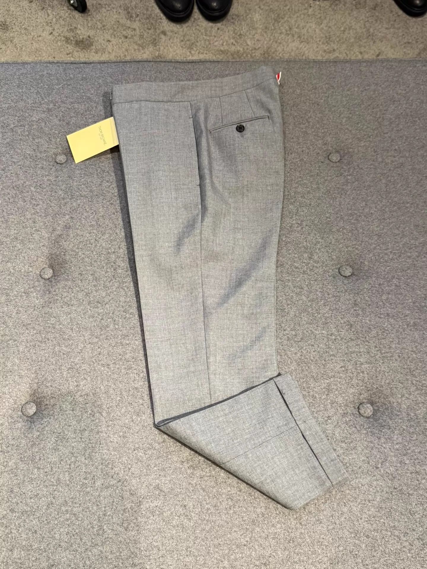 Thom Browne Thom Browne Women's Mid-Gray Wool Trousers Size 38 Size 26" / US 2 / IT 38 - 3 Thumbnail