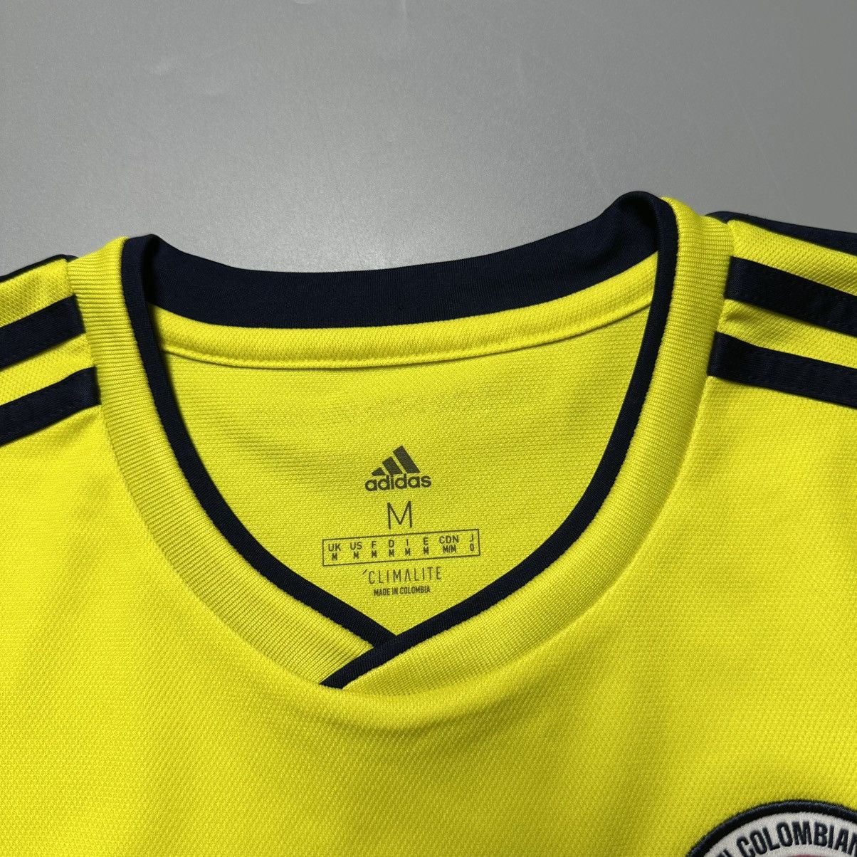 Vintage COLOMBIA ADIDAS 2018 WORLD CUP SOCCER HOME JERSEY #10 JAMES Size US M / EU 48-50 / 2 - 5 Thumbnail