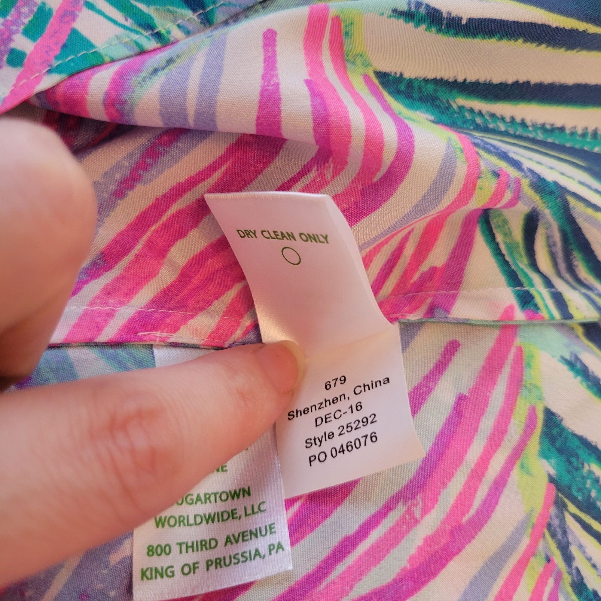 Lilly Pulitzer Lilly Pulitzer Off Shoulder Tropical Print Top XS Silk ADIRA Size XS / US 0-2 / IT 36-38 - 8 Thumbnail