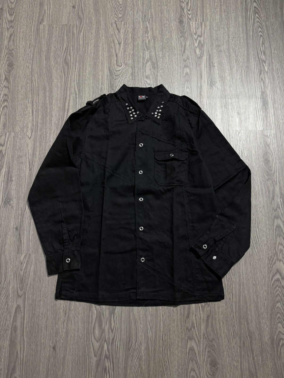 Japanese Brand Budger Punk Patchwork Shirt Button Size US L / EU 52-54 / 3 - 1 Thumbnail