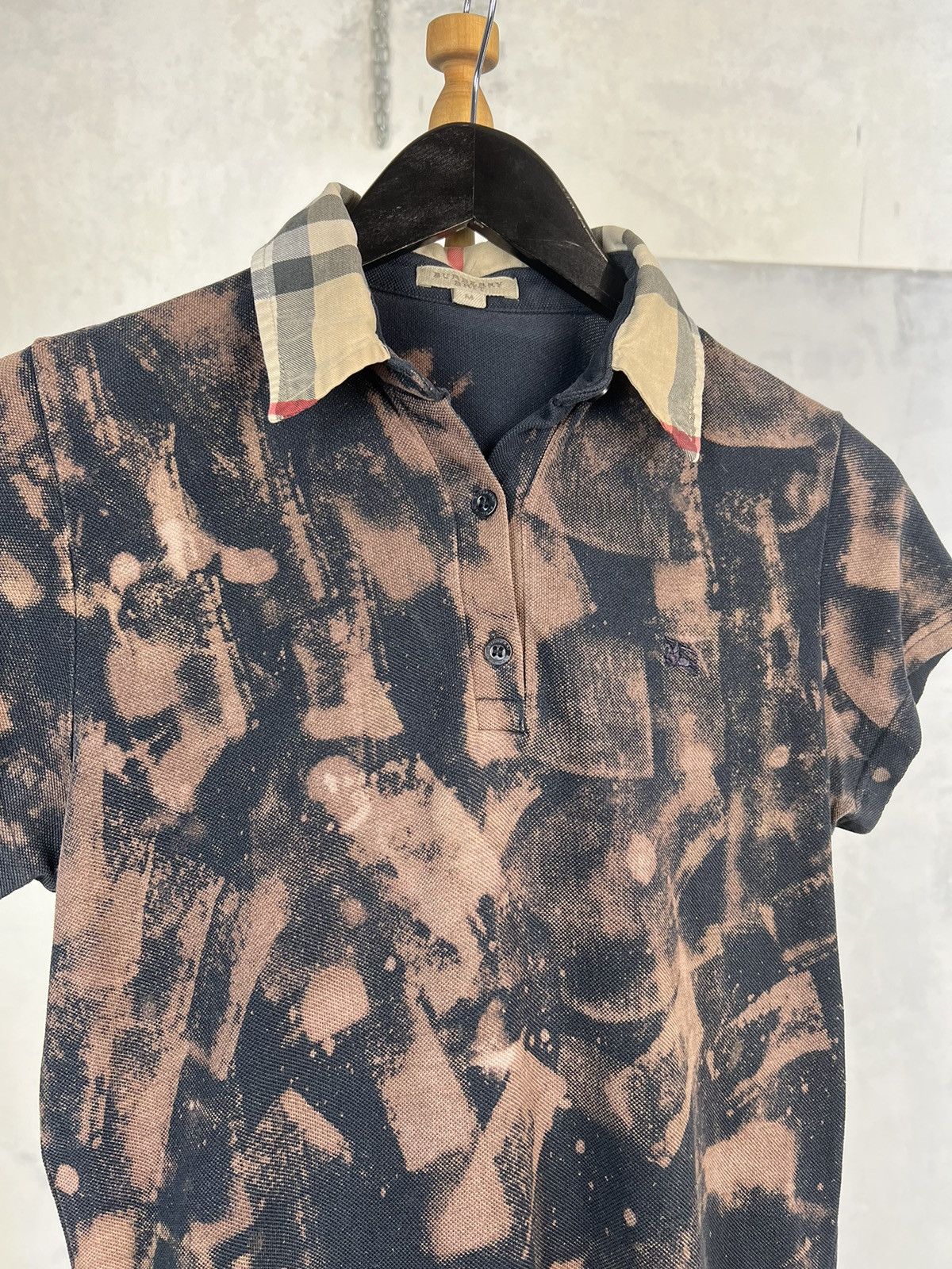 Burberry Custom Burberry Brit Polo Shirt Size S - M Size M / US 6-8 / IT 42-44 - 3 Thumbnail
