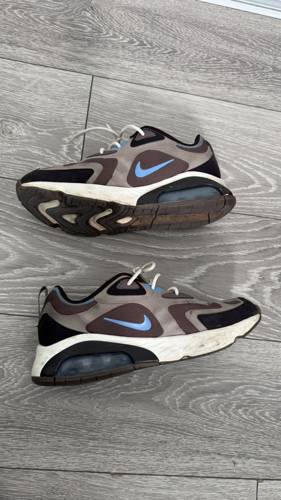 Nike Air max 200 Size US 11 / EU 44 - 2 Thumbnail