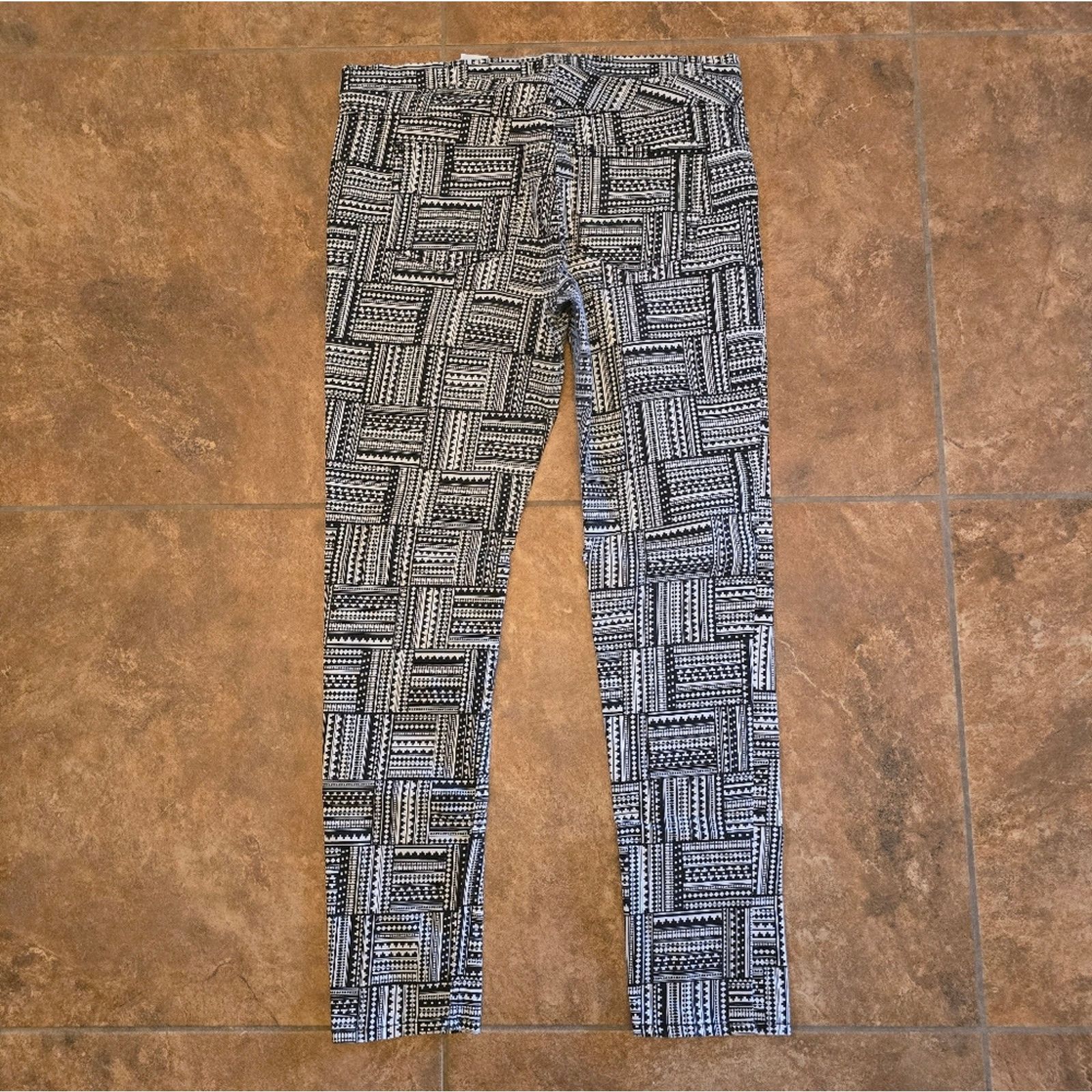 H&M Black White Detailed Denim | H&M | Skinny Jean Size 36" / US 14 / IT 50 - 2 Thumbnail