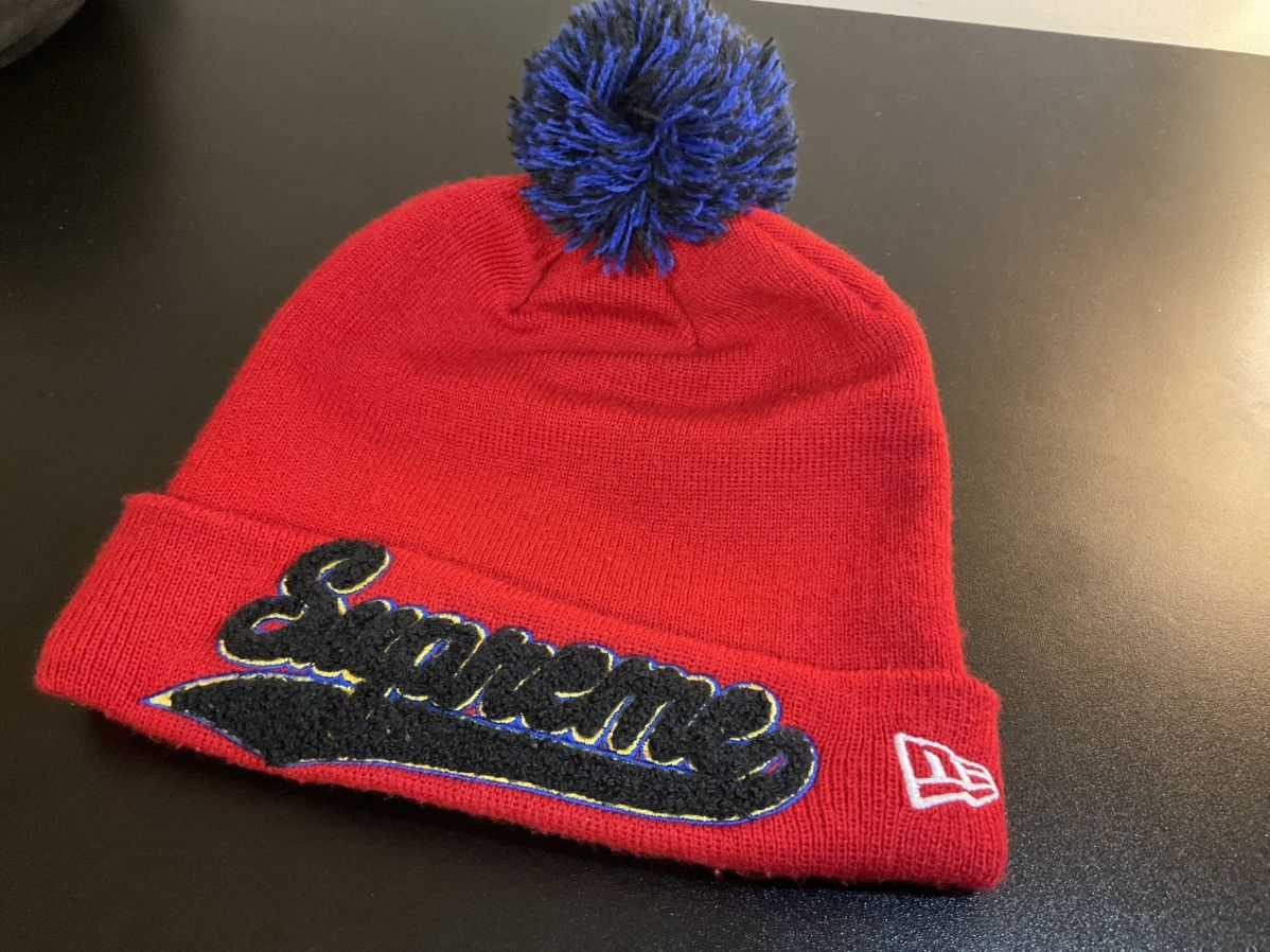 New Era × Supreme Supreme x New Era red beanie Size ONE SIZE - 1 Thumbnail
