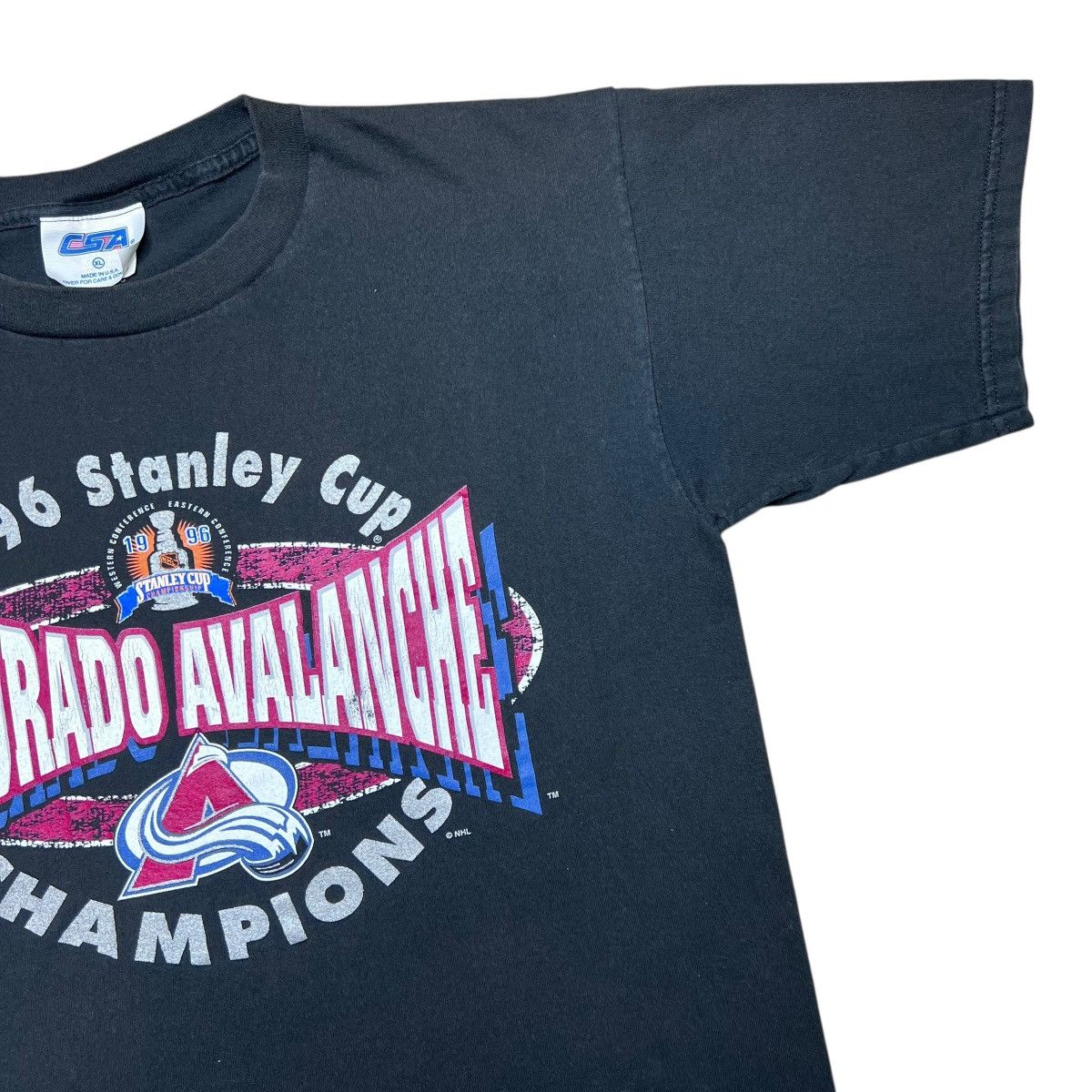 NHL 96 NHL Colorado Avalanche Stanley Cup Champions Graphic Tee Size US XL / EU 56 / 4 - 7 Thumbnail