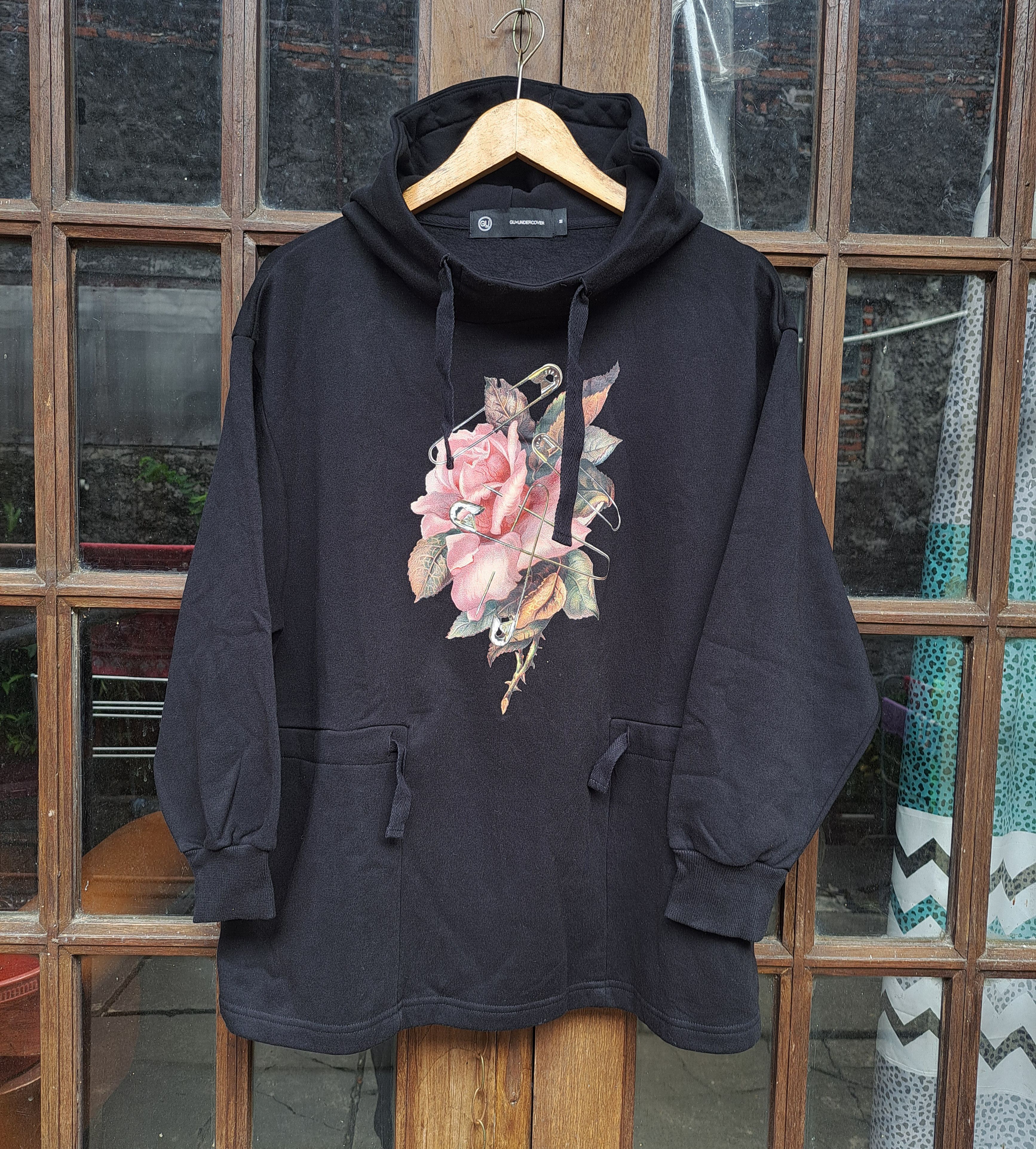 GU × Undercover GU x Undercover Pullover Hoodie Flower Size Medium Size M / US 6-8 / IT 42-44 - 1 Thumbnail
