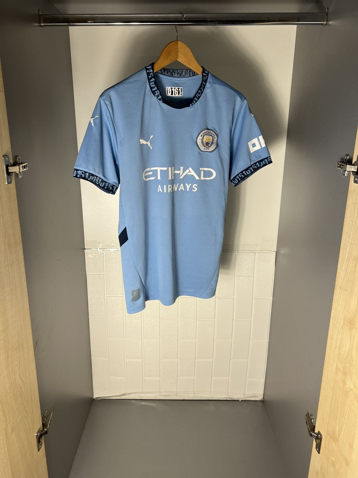 Puma VINTAGE PUMA FC MANCHESTER CITY ENGLAND SOCCER JERSEY RETRO Size US M / EU 48-50 / 2 - 12 Thumbnail