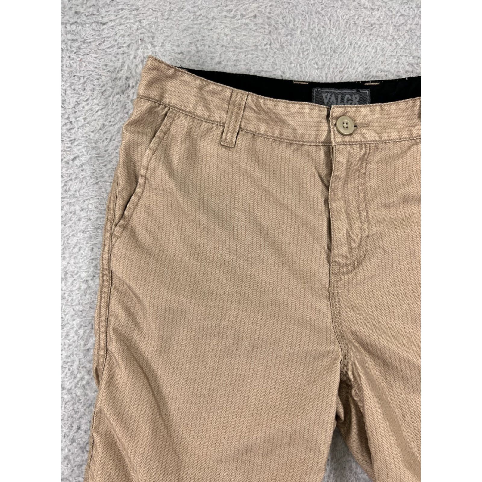 Vintage Valor Shorts Men 28 Beige Herringbone 100% Polyester Cargo Pocket Elastic Waist Logo Be Size US 28 / EU 44 - 7 Thumbnail