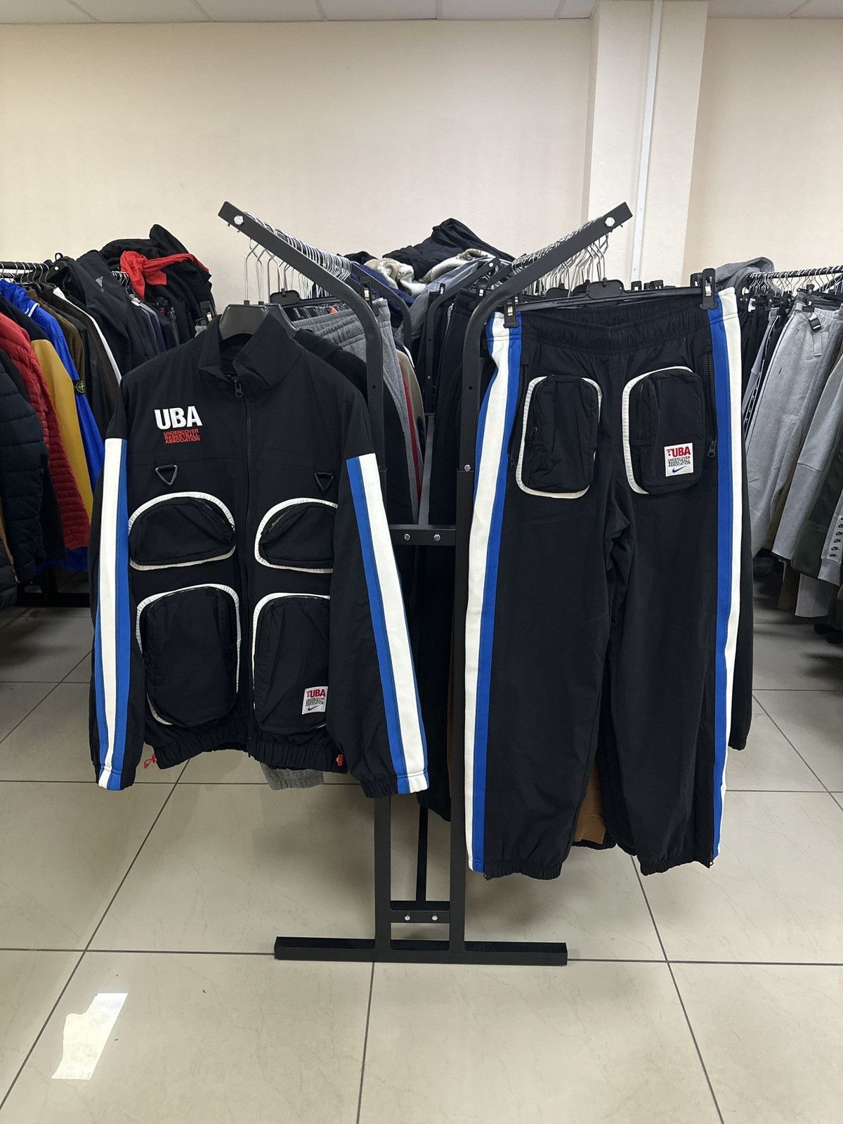 Nike × Undercover Nike x Undercover track suit multi pocket rare logo Size S Size US S / EU 44-46 / 1 - 9 Thumbnail
