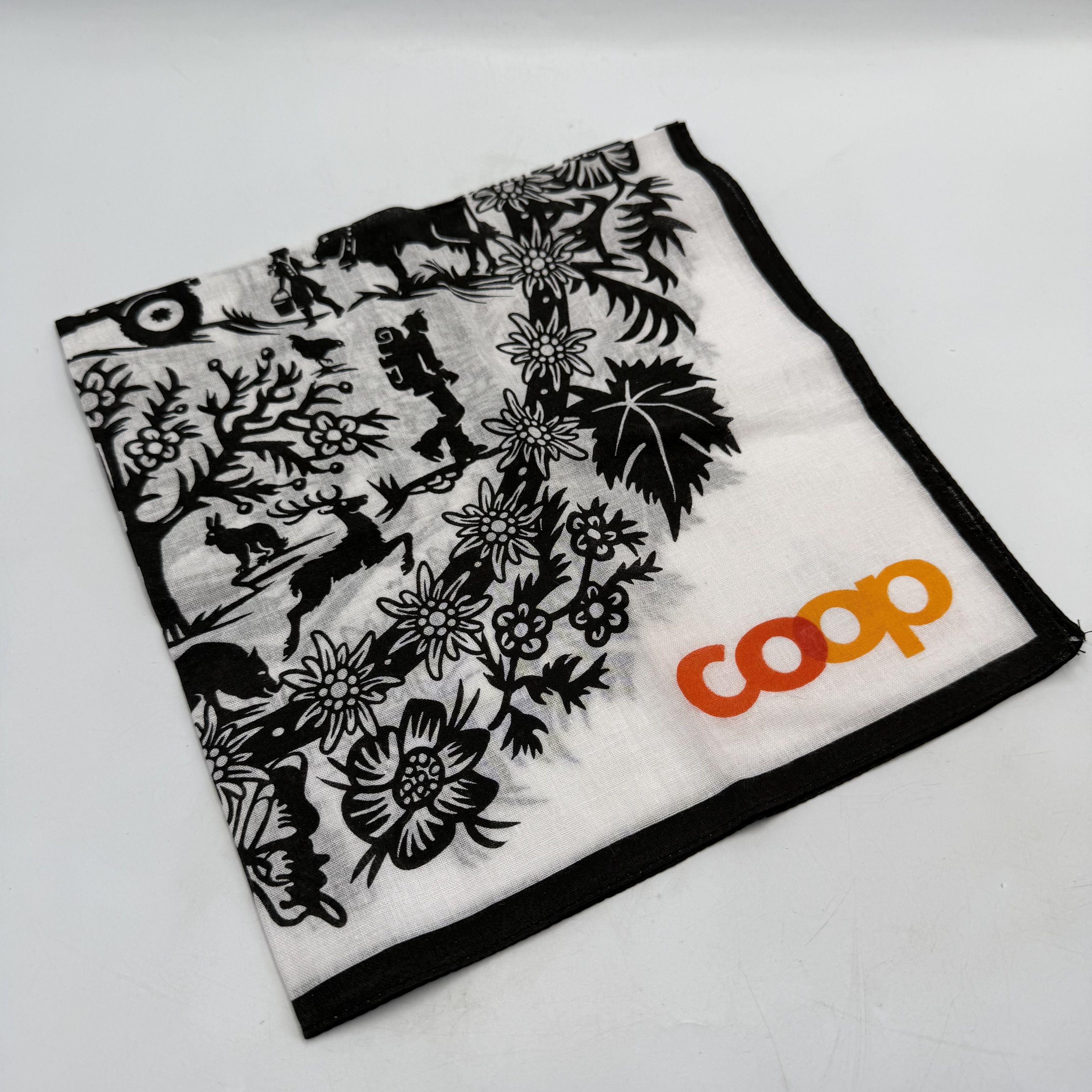 Vintage Vintage Swiss Coop Pro Montagna Cotton Bandana Scarf Size ONE SIZE - 8 Thumbnail