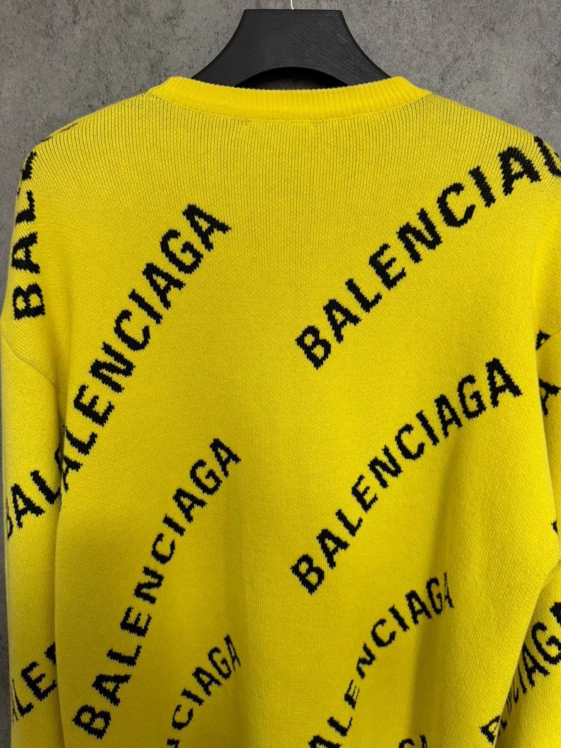 Balenciaga Balenciaga Full Print Bullet Screen Logo Round Neck Sweate Size US S / EU 44-46 / 1 - 6 Thumbnail