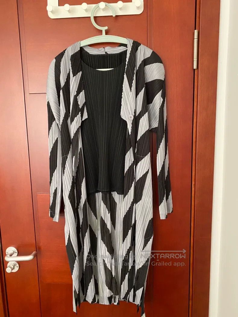 Issey Miyake Issey Miyake Long Cardigan Black Gray Color Block Size L / US 10 / IT 46 - 3 Thumbnail