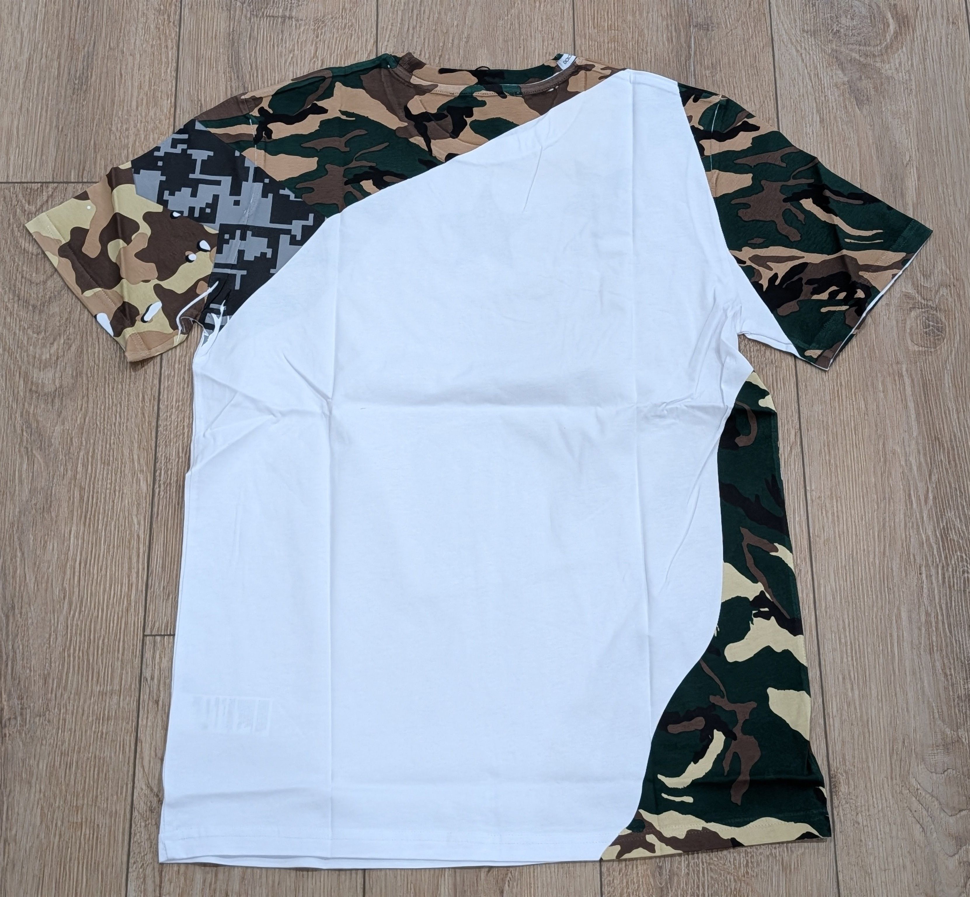Dolce & Gabbana Dolce Gabbana Star & Camo Panel Logo T-Shirt White Medium Size US M / EU 48-50 / 2 - 4 Thumbnail