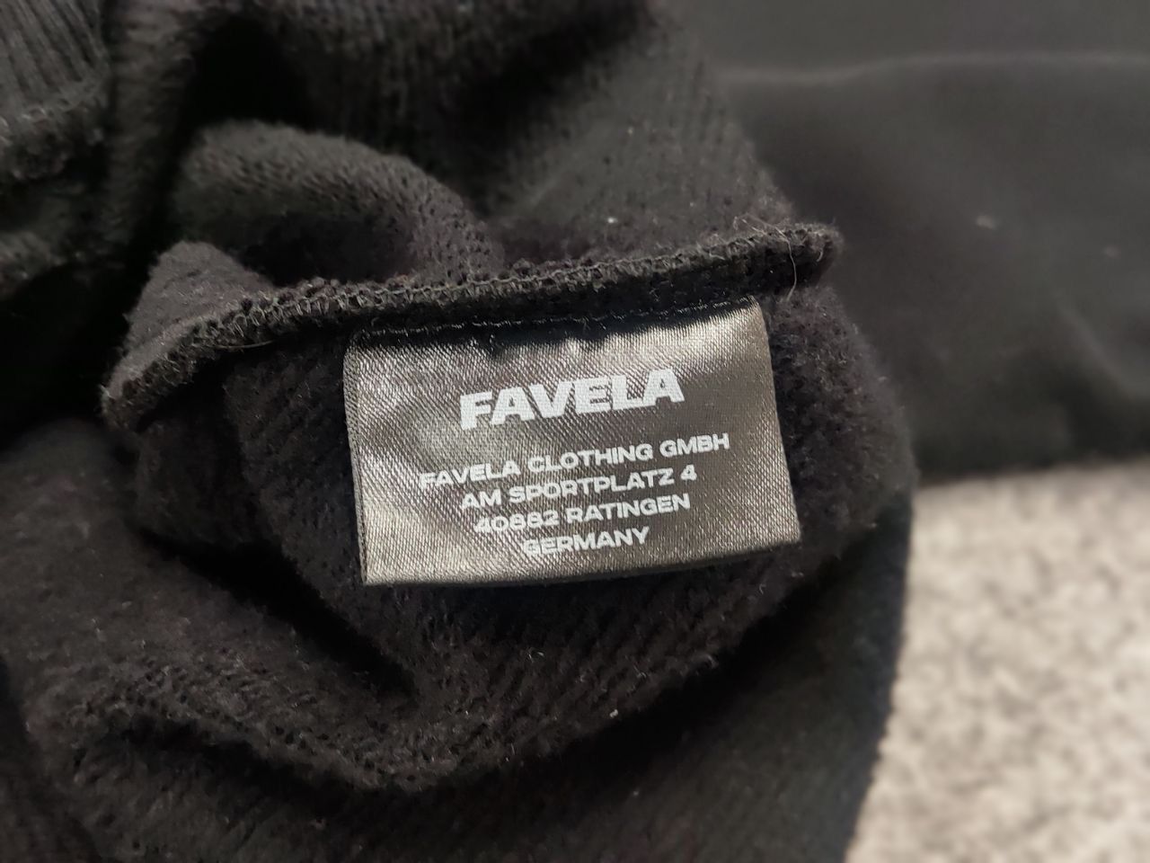 FAVELA Favela Design Oversized Face Graphic Sweatshirt Raf Style Size US S / EU 44-46 / 1 - 20 Thumbnail