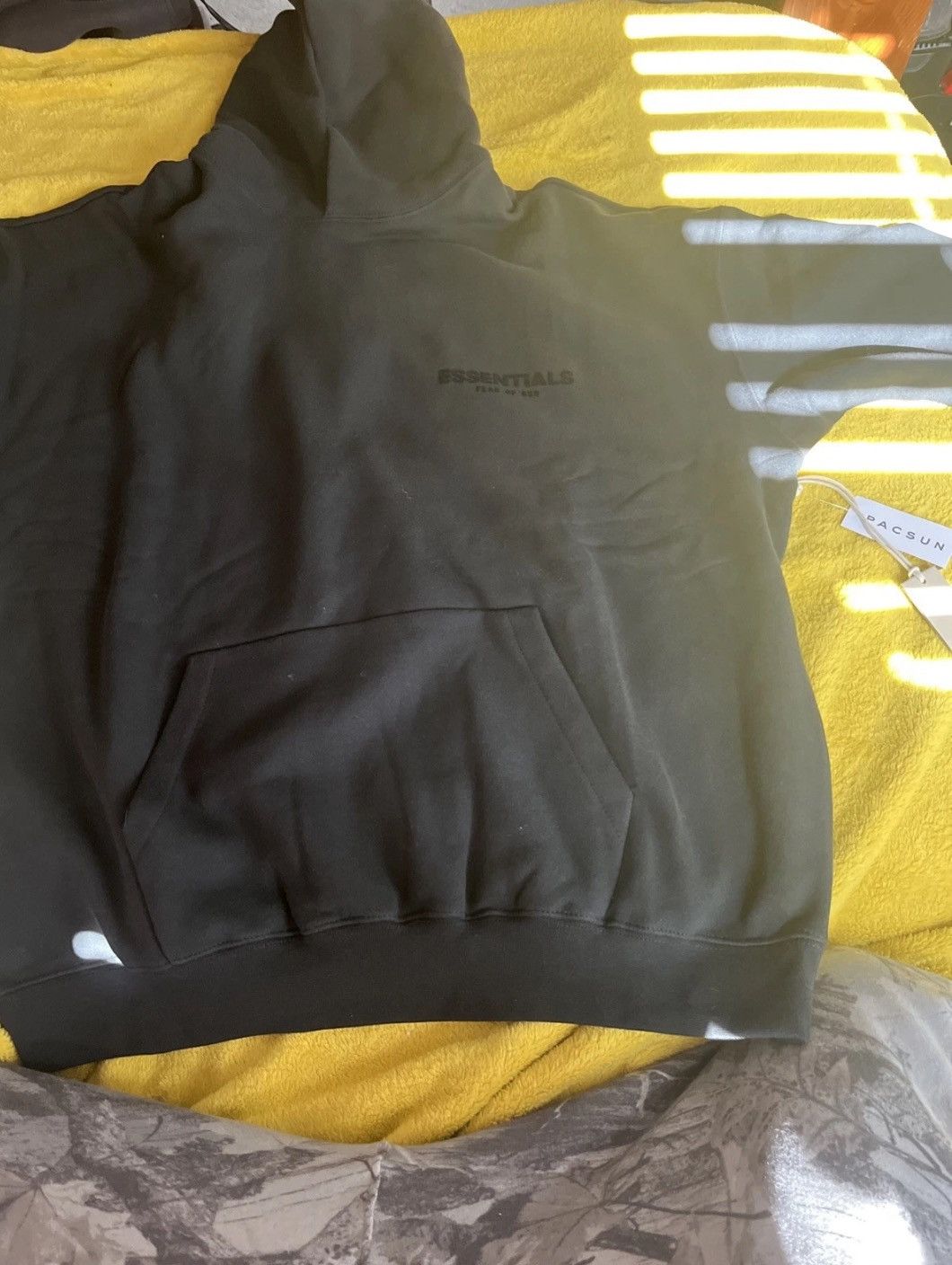 Essentials Black essential hoodie Size US M / EU 48-50 / 2 - 6 Thumbnail