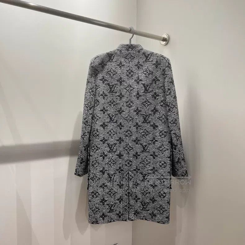 Louis Vuitton Louis Vuitton Logo-printed single-breasted tweed coat Size XXS / US 00 / IT 34 - 2 Thumbnail