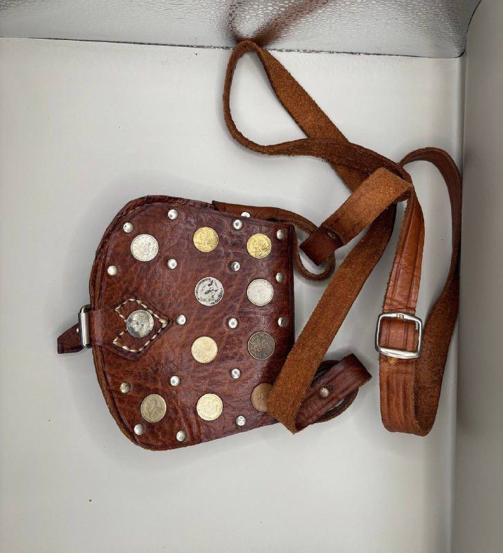 Vintage Handmade leather coin bag - vintage made of coins Size ONE SIZE - 10 Thumbnail
