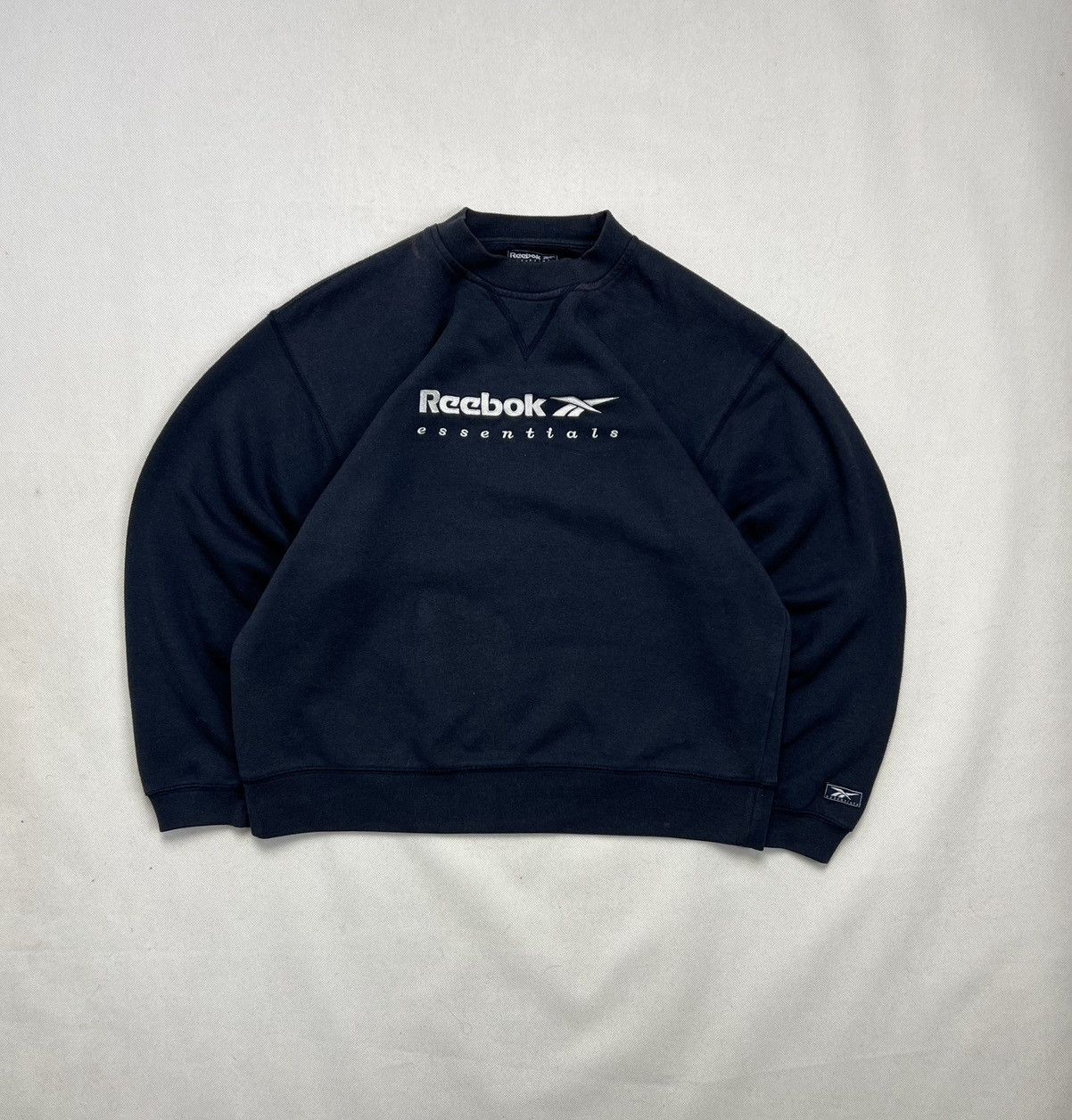 Reebok Sweatshirt Reebok Essentials Spellout Vintage 90’s Size US M / EU 48-50 / 2 - 1 Thumbnail
