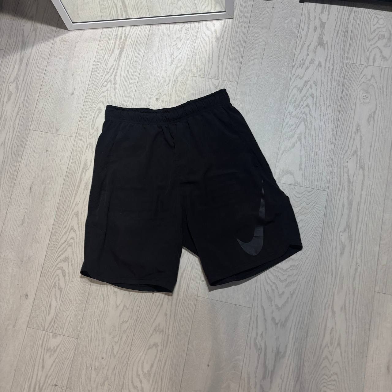 Nike Nike short Size:M Size US 32 / EU 48 - 1 Thumbnail