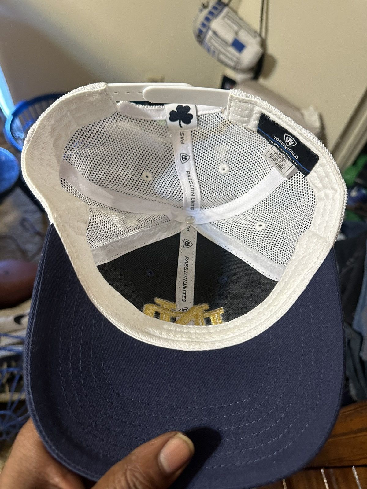 NCAA × Vintage Vintage NCAA Notre Dame “fighting Irish” hat 00s Size ONE SIZE - 7 Thumbnail