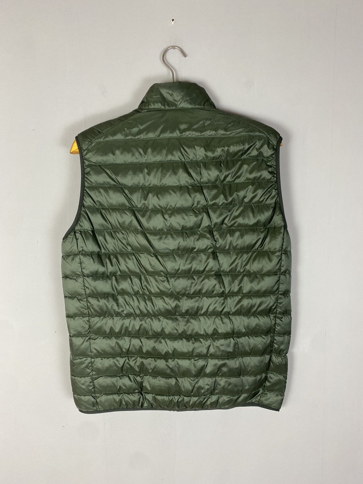 Uniqlo Vintage Uniqlo vest Size US L / EU 52-54 / 3 - 5 Thumbnail