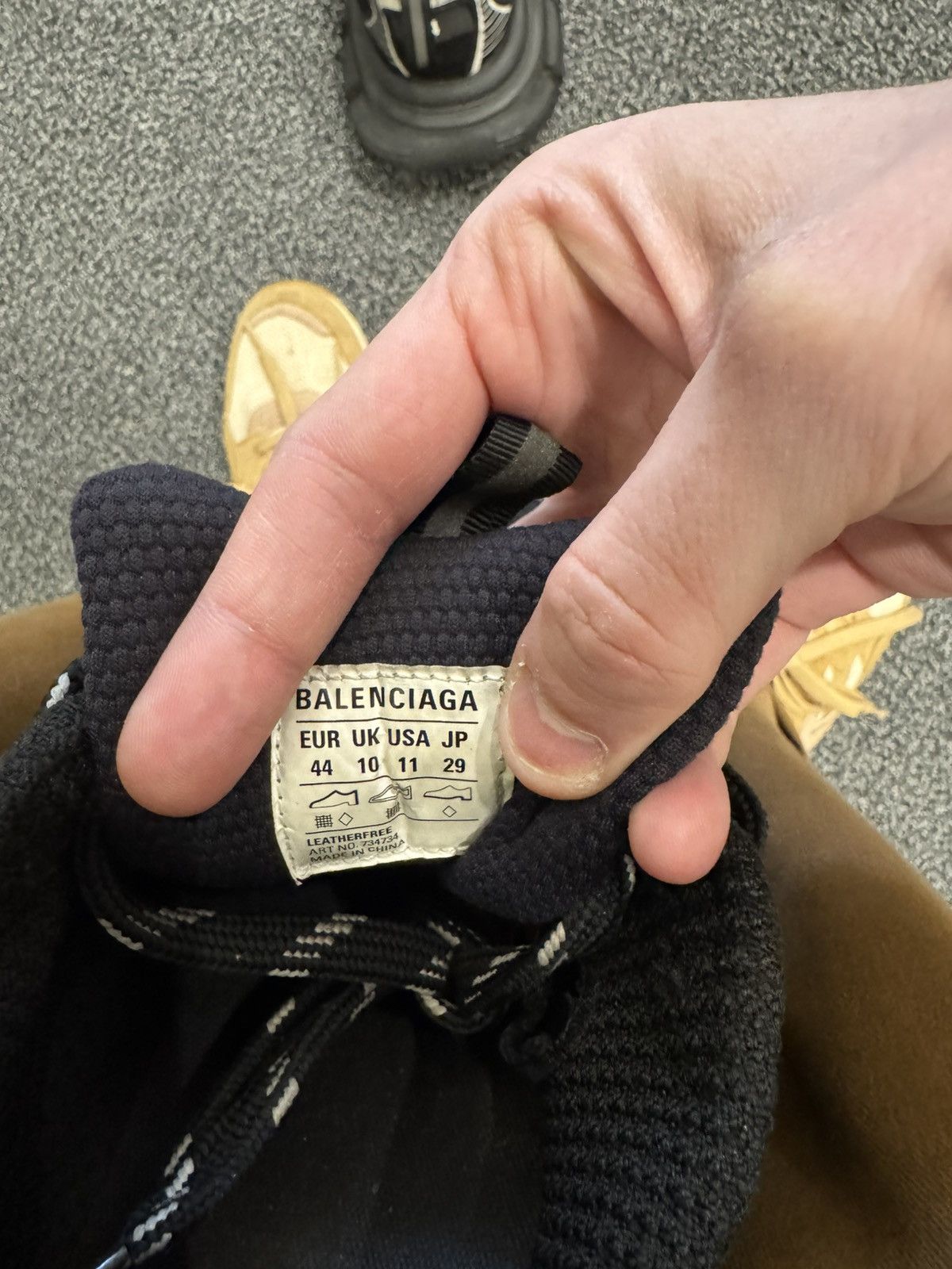 Balenciaga Balenciaga 3XL Black (US 10.5/11M) Size US 11 / EU 44 - 6 Thumbnail