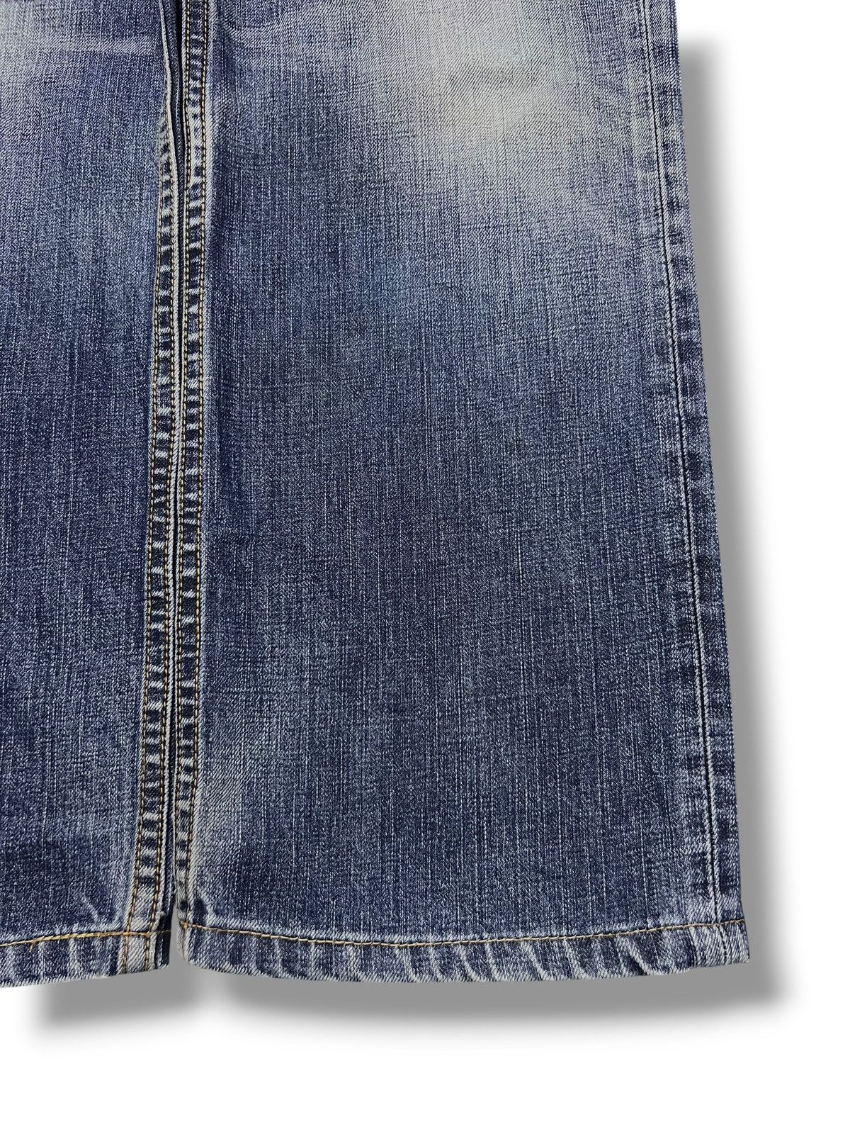 Levi's Vintage Levi’s 502 - Faded Wash, Distressed Denim Size US 33 - 7 Thumbnail