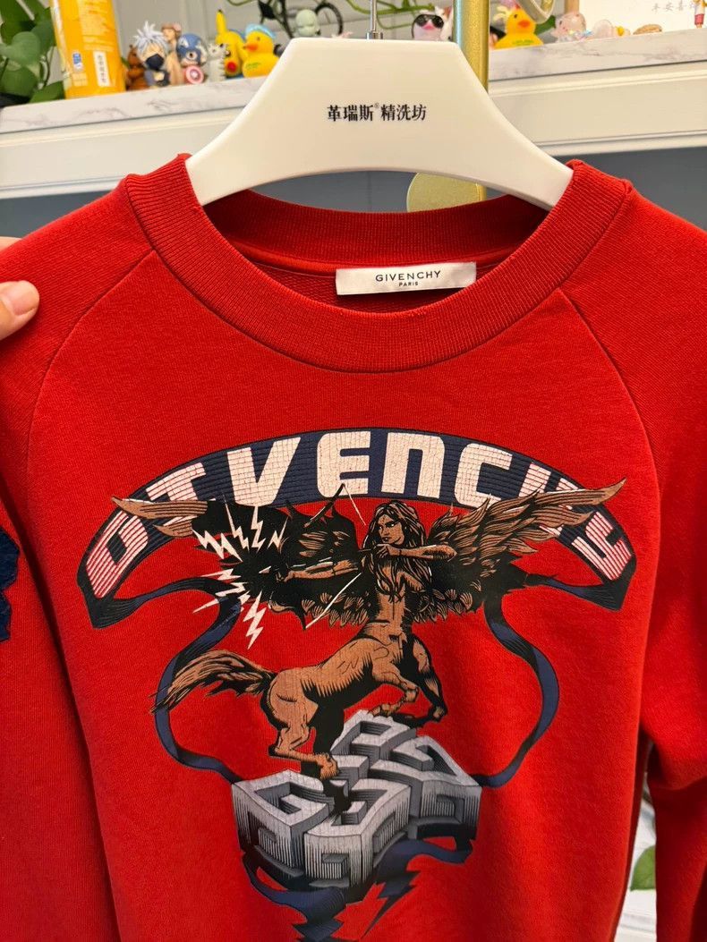 Givenchy Givenchy Givenchy Vintage Red Sweatshirt for Women -2507 Size US XS / EU 42 / 0 - 5 Thumbnail