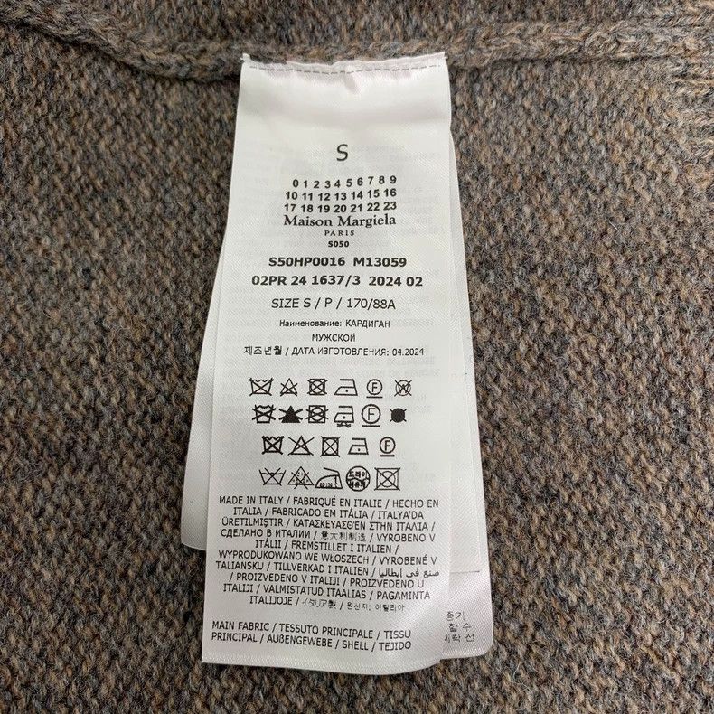 Maison Margiela Maison Margiela Brown V-neck sheep wool single-breasted lon Size US S / EU 44-46 / 1 - 6 Thumbnail
