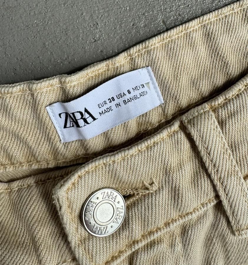 Zara Zara Cargo Cream Jean Size 6 Size 28" / US 6 / IT 42 - 2 Thumbnail