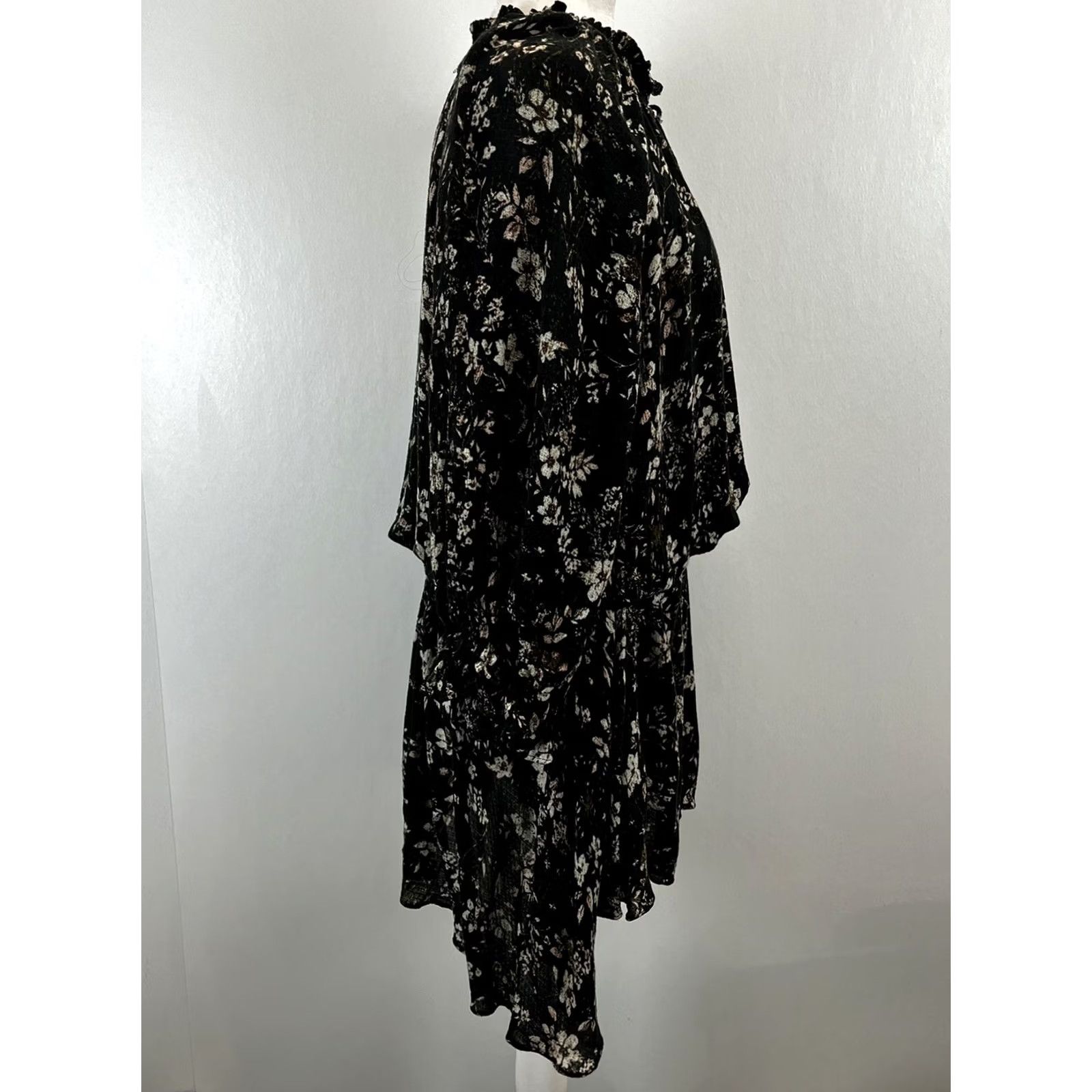 Zara Zara Mini Dress Womens M Boho Peasant Floral Dark Forest Fairy Long Sleeve Tie Front Gathered Waist Black Size M / US 6-8 / IT 42-44 - 4 Thumbnail