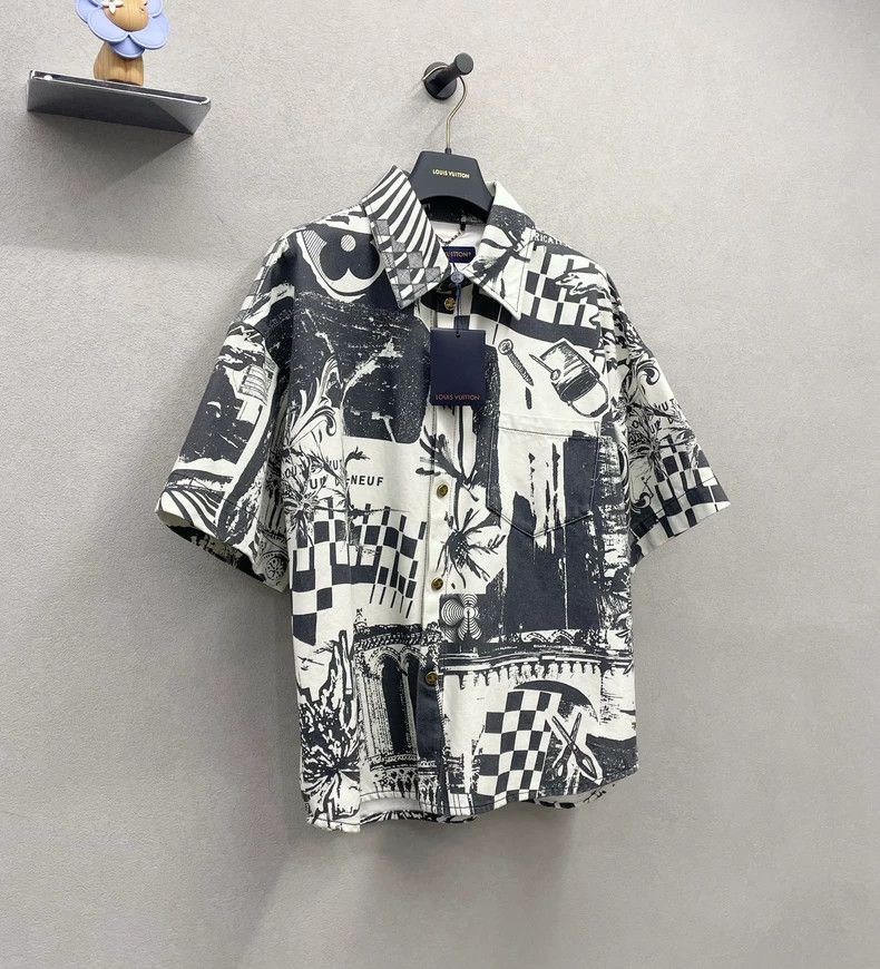 Louis Vuitton Louis Vuitton White cartoon denim short sleeve 2503-Nextarr Size US M / EU 48-50 / 2 - 4 Thumbnail