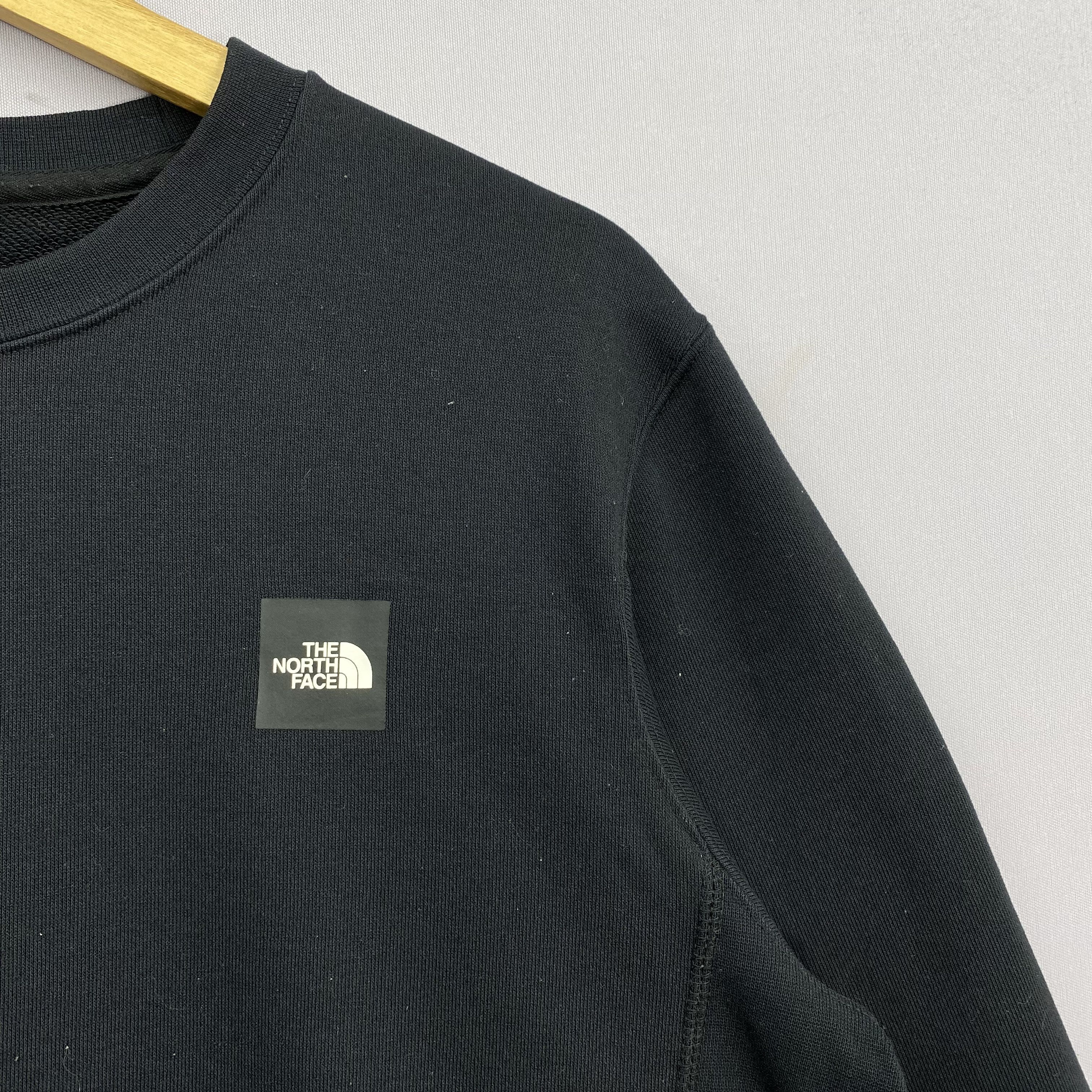 The North Face Vintage The North Face Pullover Sweatshirt Outdoor Jumper Size US L / EU 52-54 / 3 - 4 Thumbnail